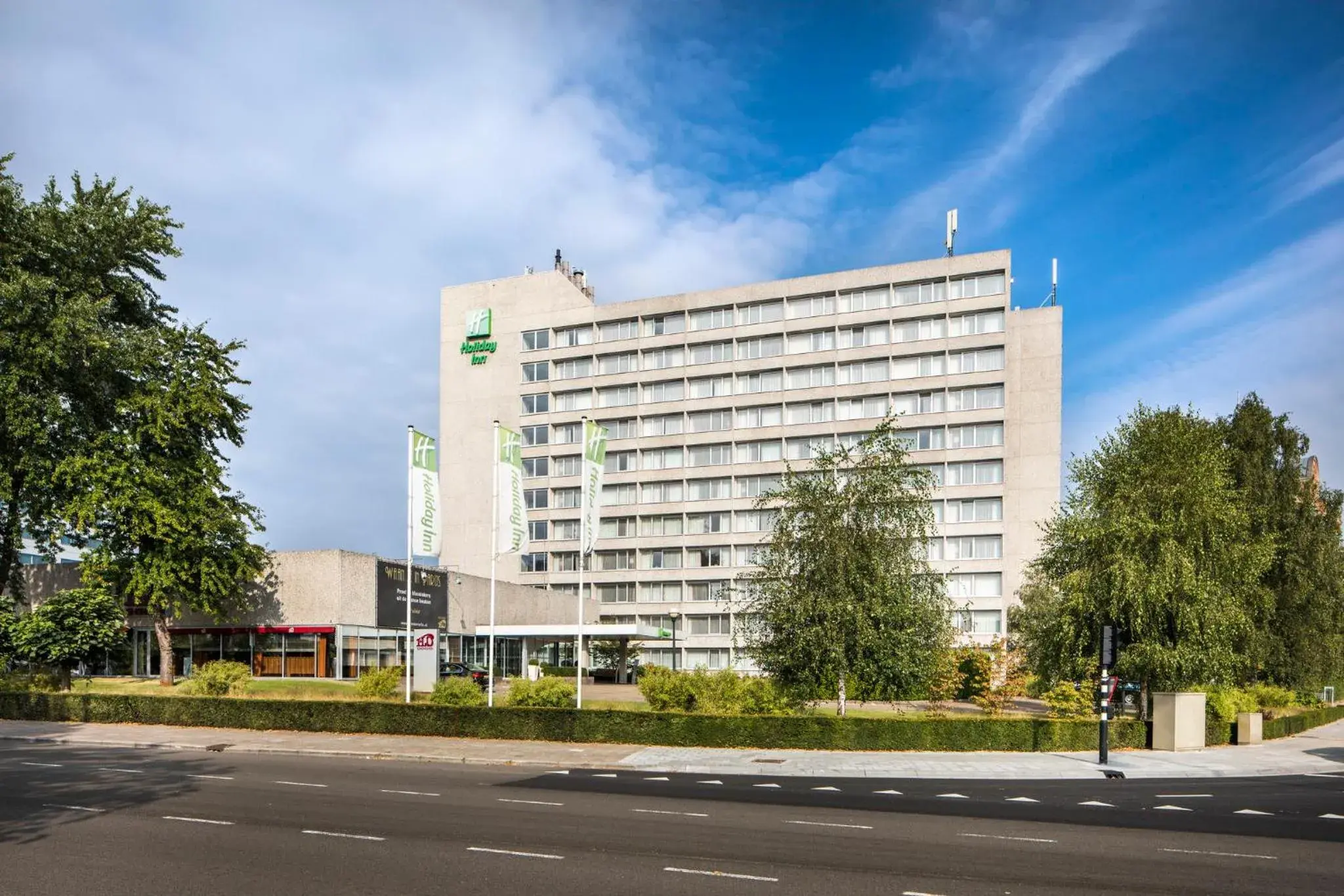 Property building in Holiday Inn Eindhoven Centre by IHG Property building in Holiday Inn Eindhoven Centre by IHG