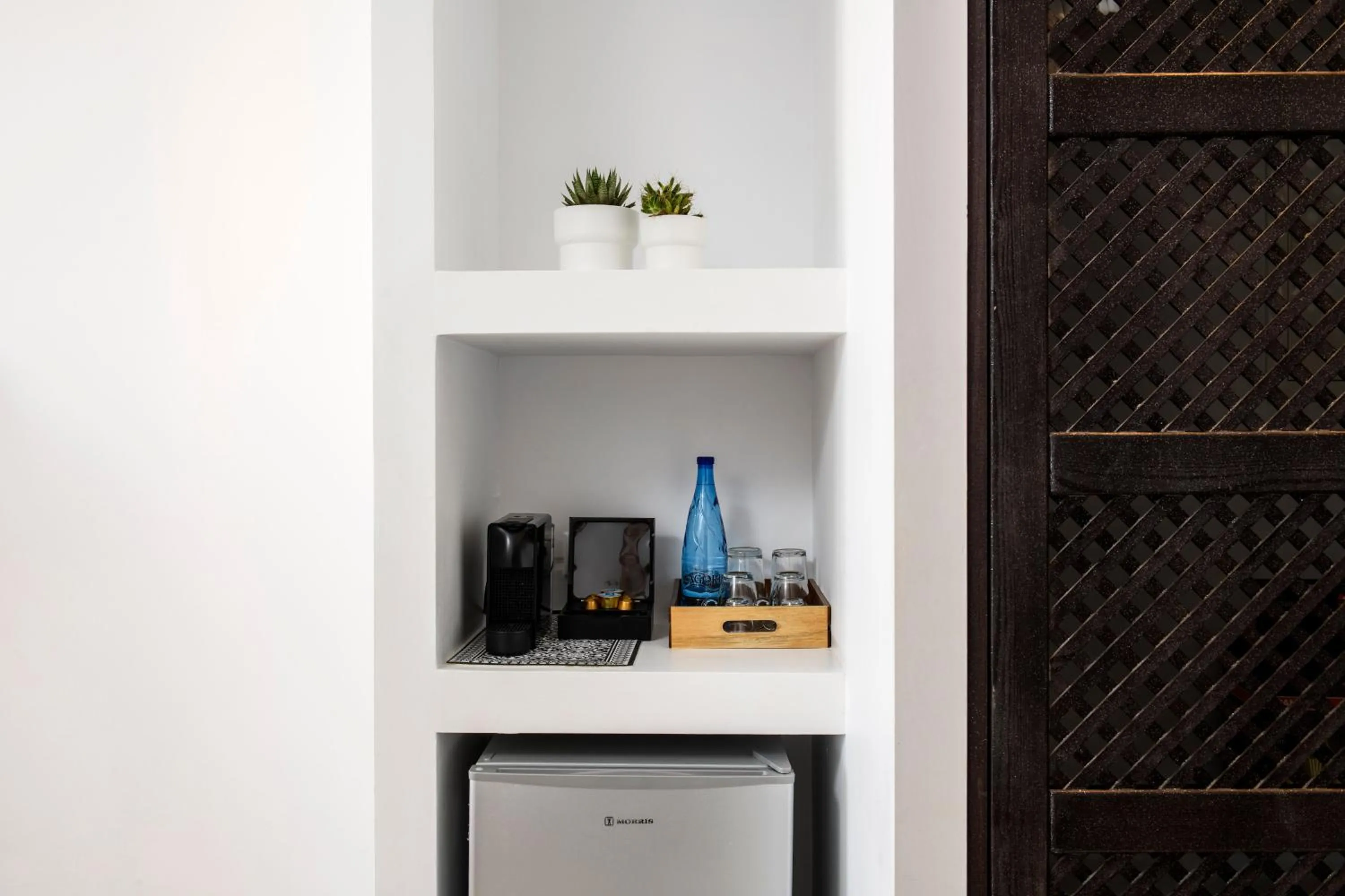 Coffee/tea facilities in Casa Anna Suites