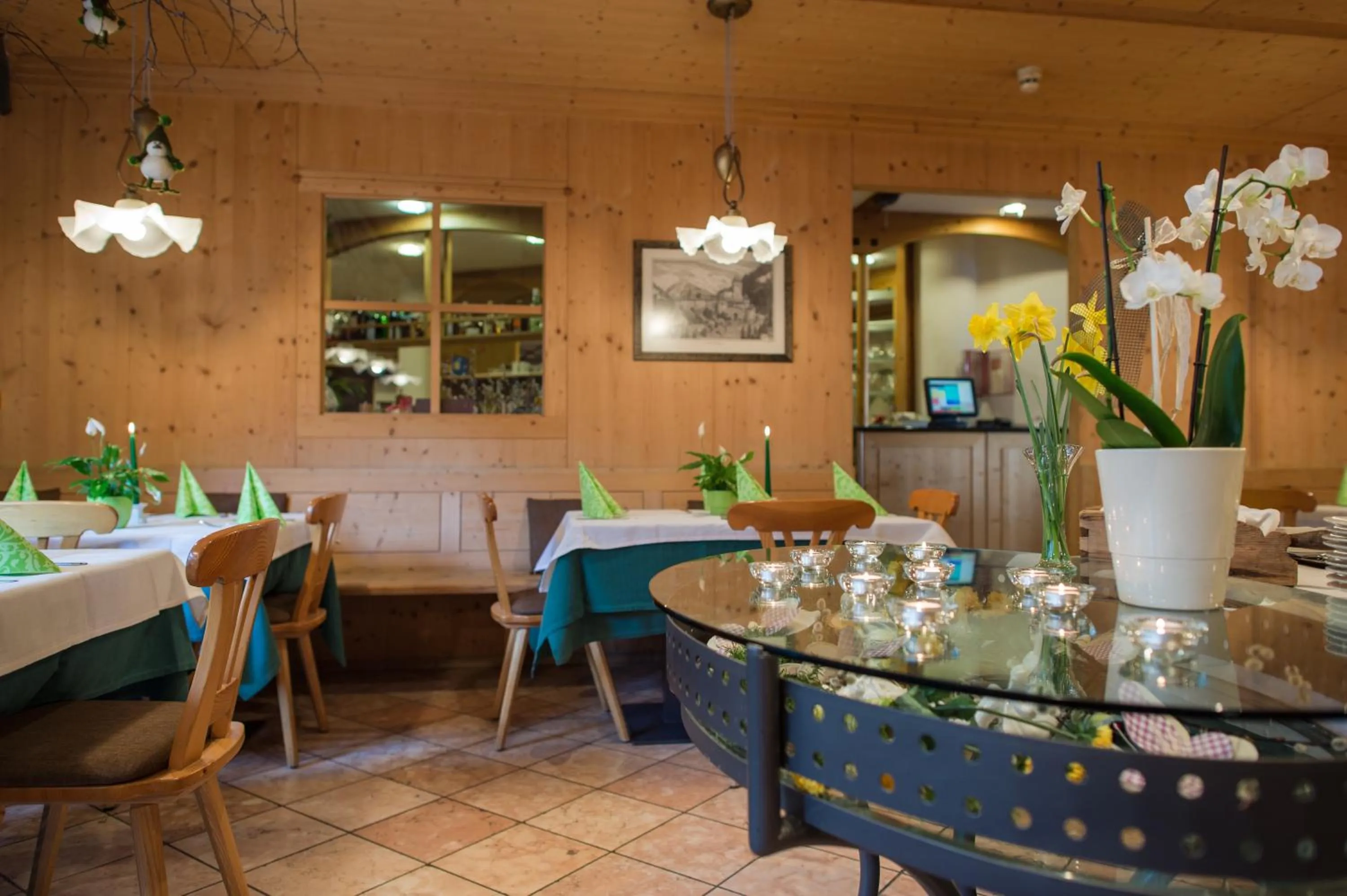 Restaurant/places to eat in Hotel Mühlenerhof