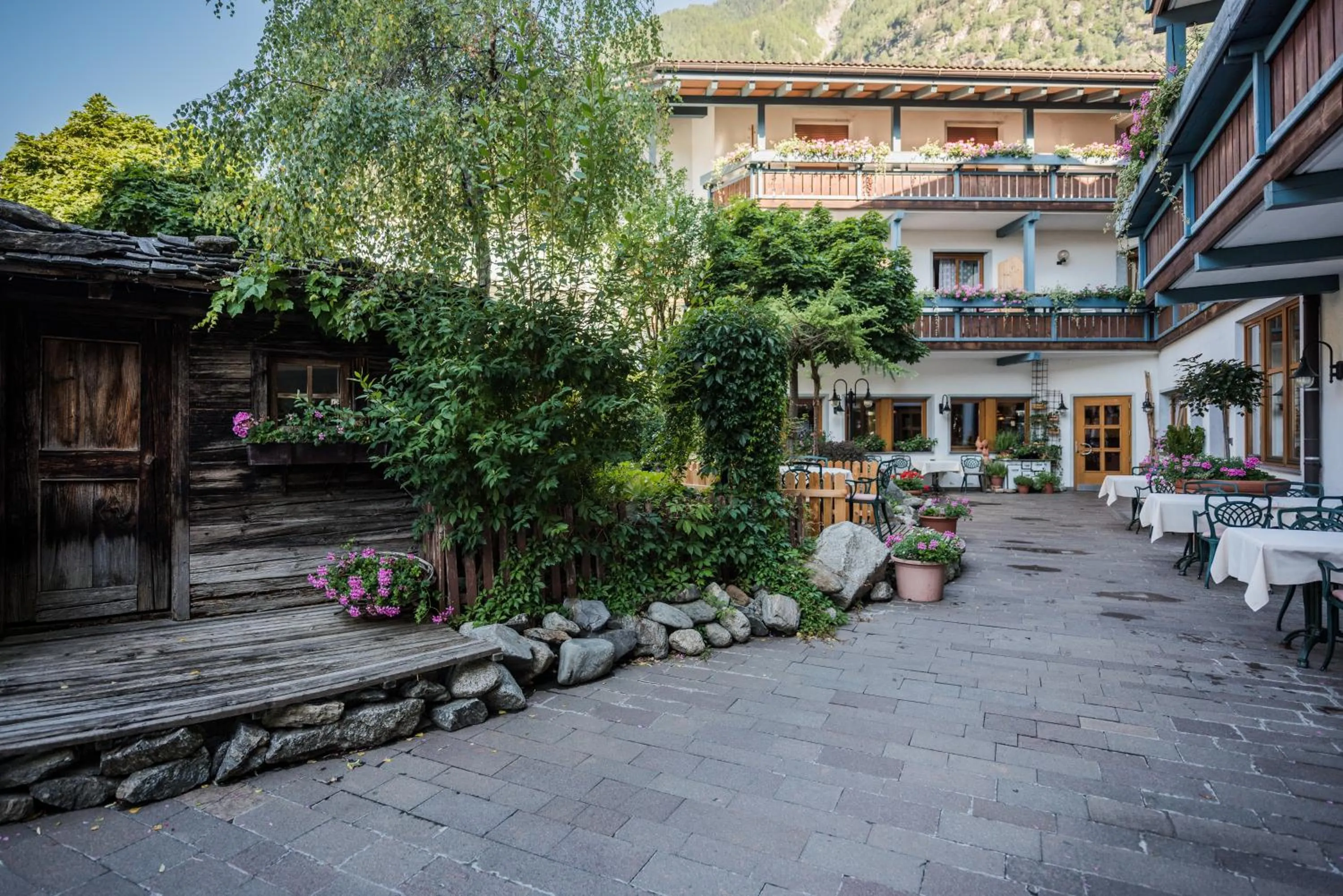 Patio in Hotel Mühlenerhof