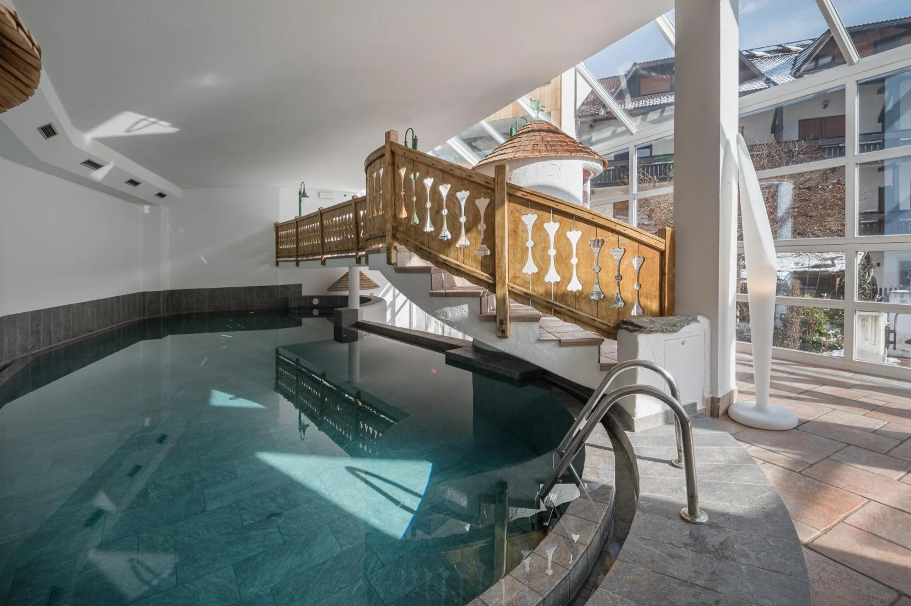 Swimming pool in Hotel Mühlenerhof