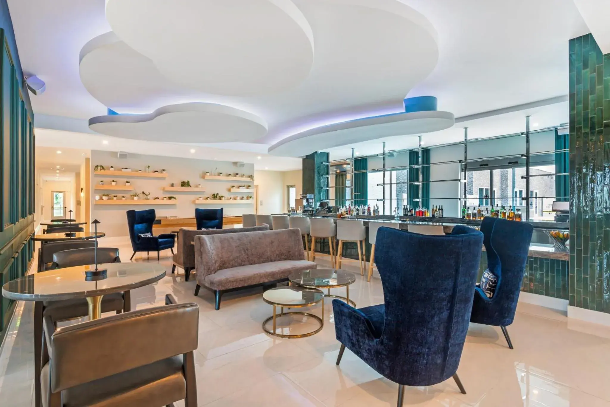 Lounge or bar in EVEN Hotel Waco - University Area by IHG Lounge or bar in EVEN Hotel Waco - University Area by IHG