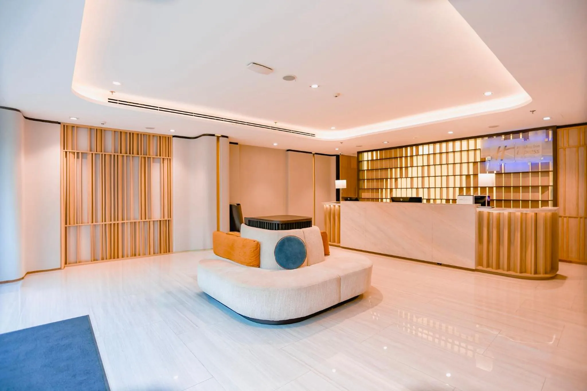 Property building in Holiday Inn Express & Suites Bangkok Central Pier by IHG