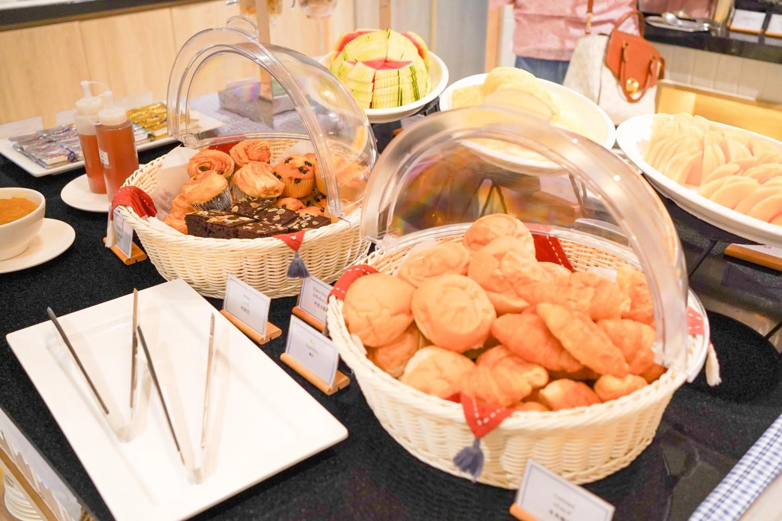 Breakfast in Holiday Inn Express & Suites Bangkok Central Pier by IHG