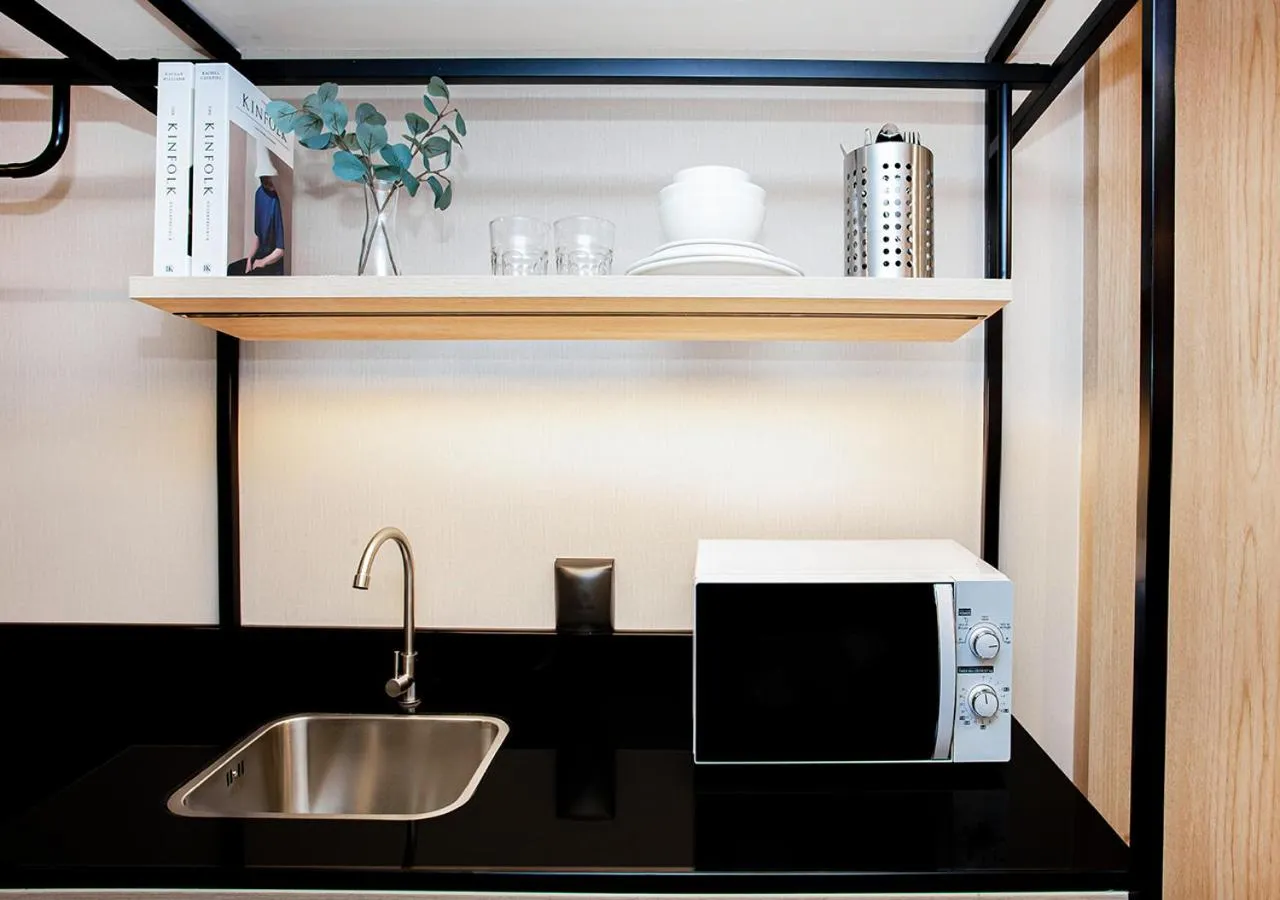 Kitchen or kitchenette in Holiday Inn Express & Suites Bangkok Central Pier by IHG