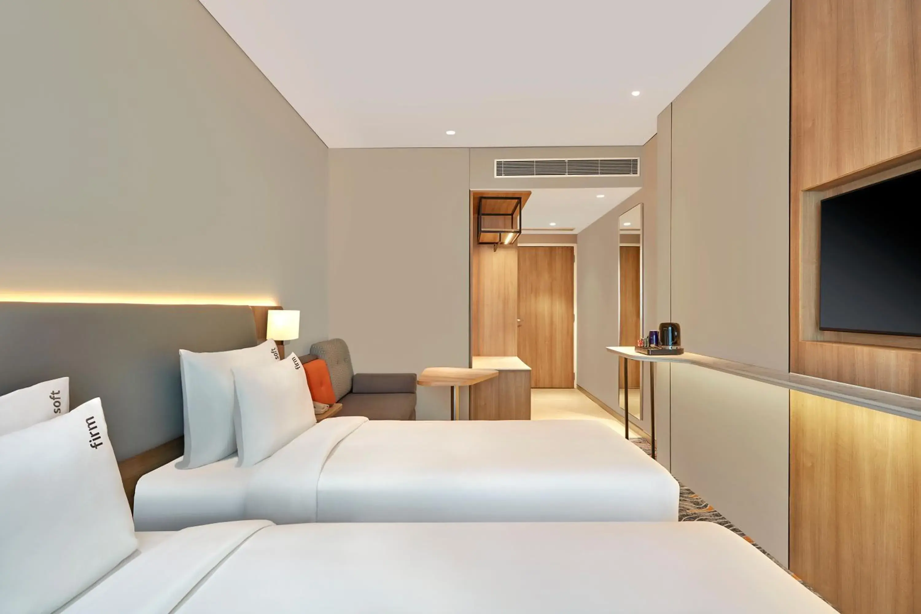 Standard Twin Room in Holiday Inn Express Bengaluru Bommasandra by IHG Standard Twin Room in Holiday Inn Express Bengaluru Bommasandra by IHG