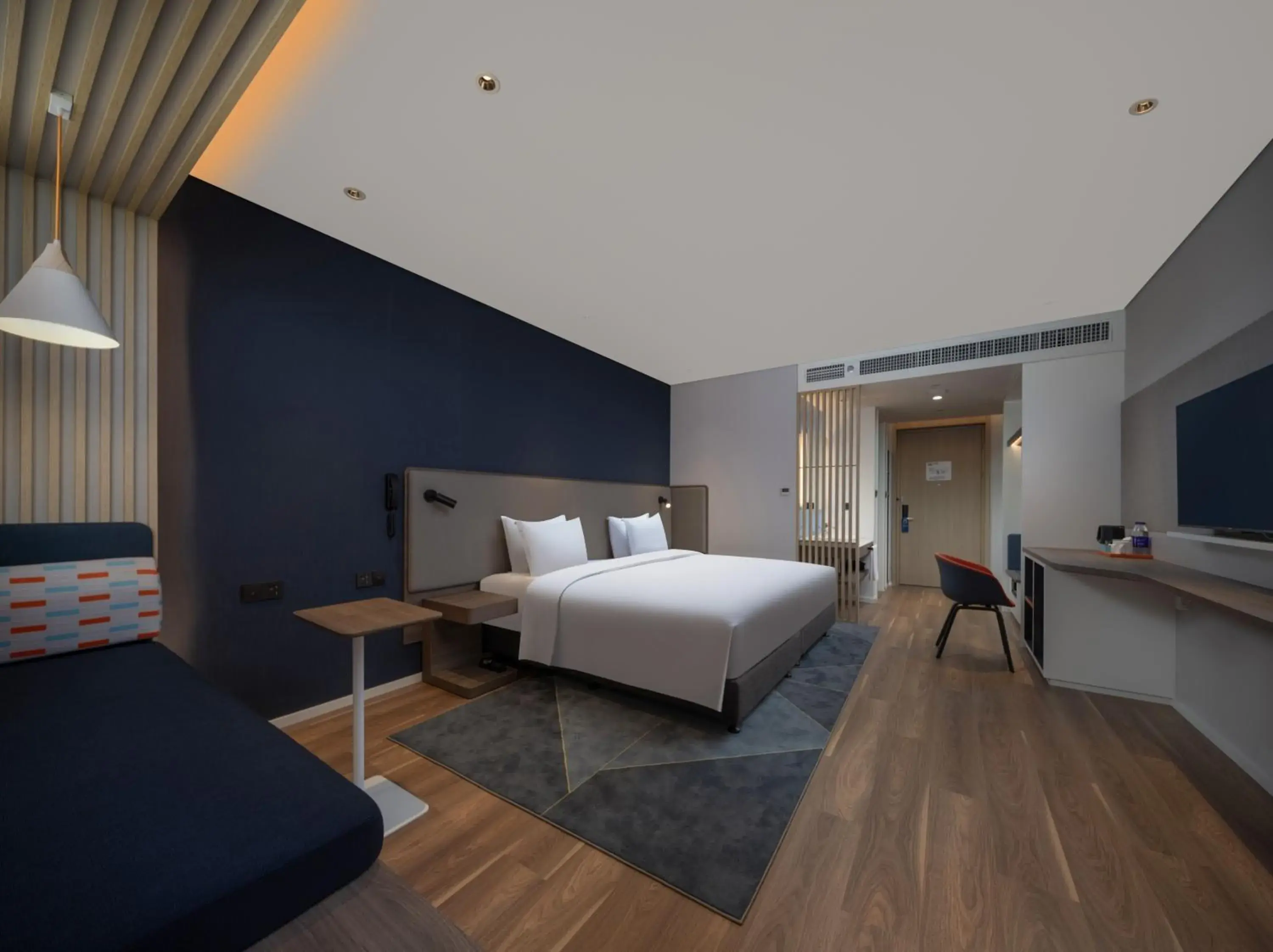 Photo of the whole room, Bed in Holiday Inn Express Shenzhen Guangming Cloud Park by IHG Photo of the whole room, Bed in Holiday Inn Express Shenzhen Guangming Cloud Park by IHG