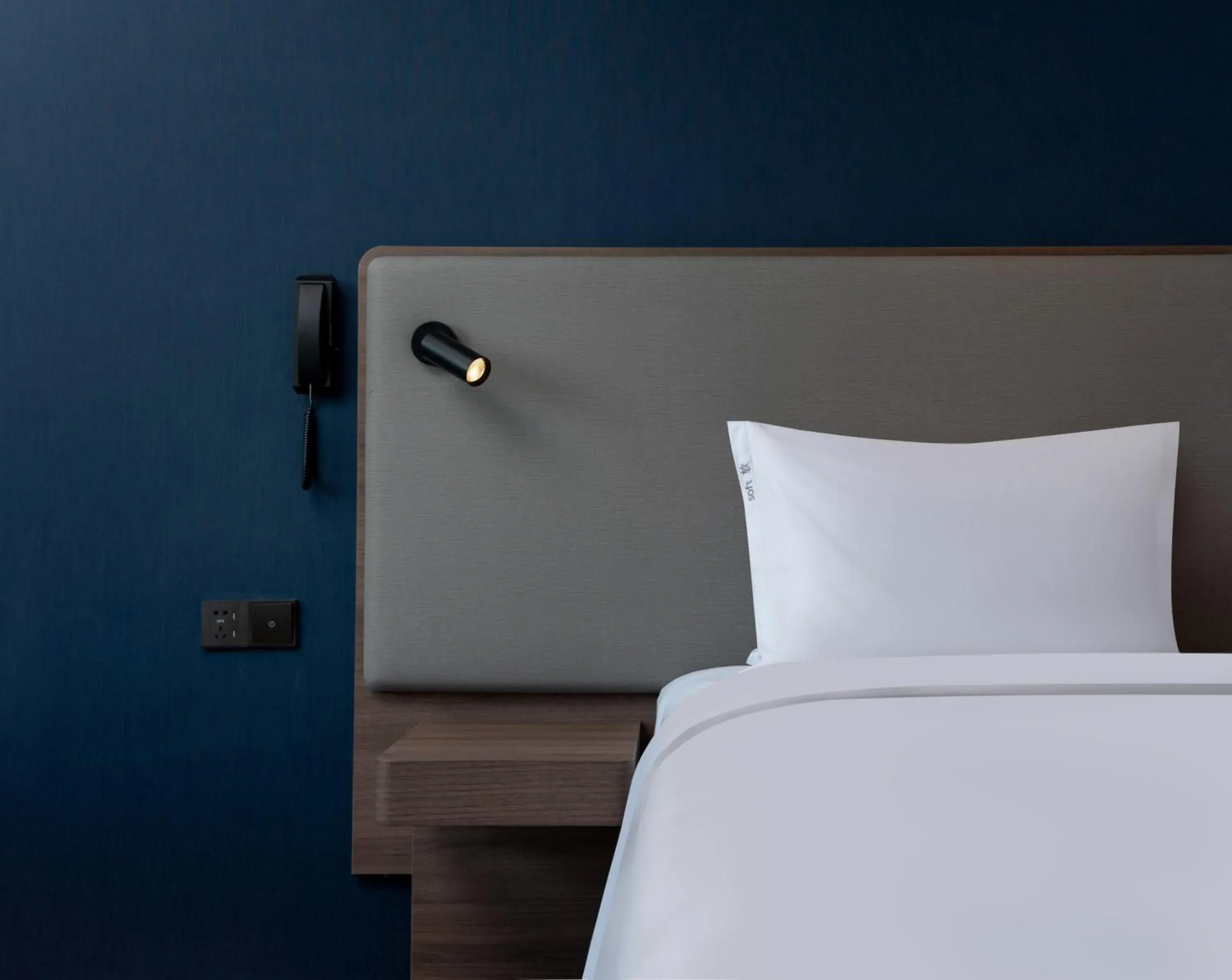 Photo of the whole room, Bed in Holiday Inn Express Shenzhen Guangming Cloud Park by IHG Photo of the whole room, Bed in Holiday Inn Express Shenzhen Guangming Cloud Park by IHG