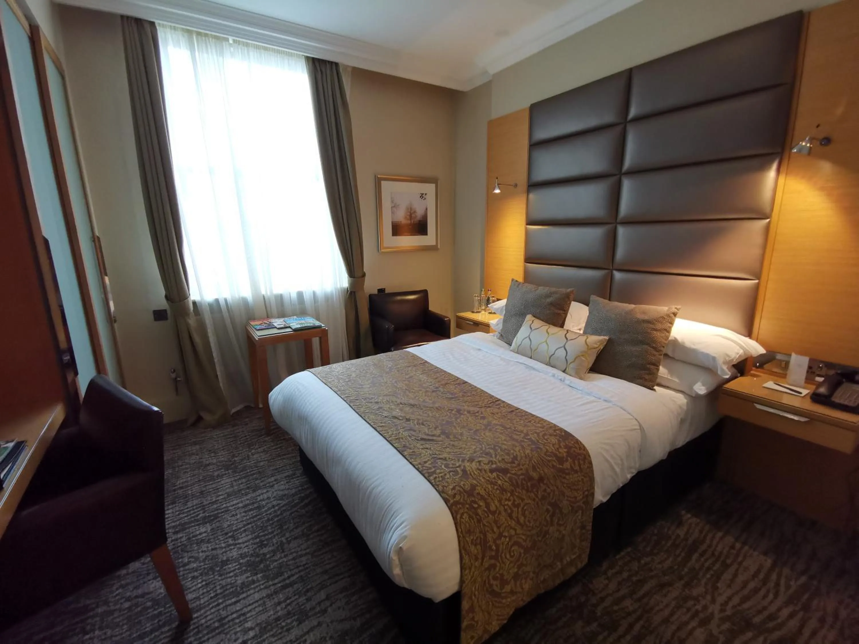 Bed in Woodlands Park Hotel