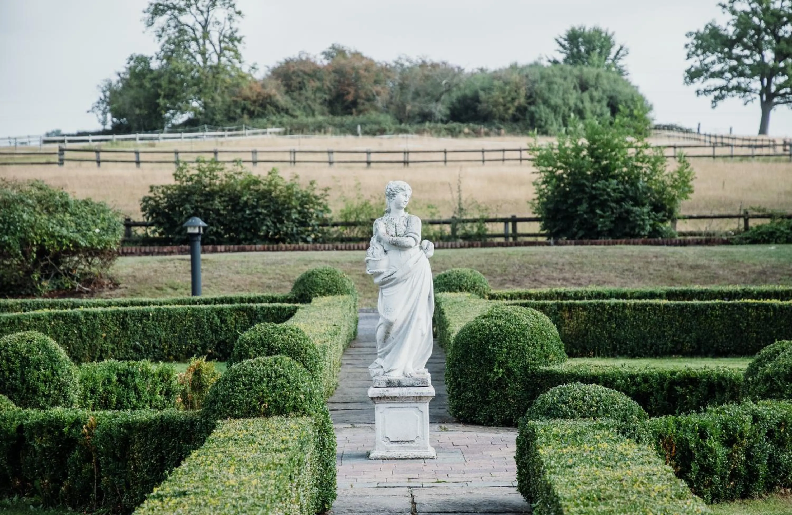 Garden in Woodlands Park Hotel