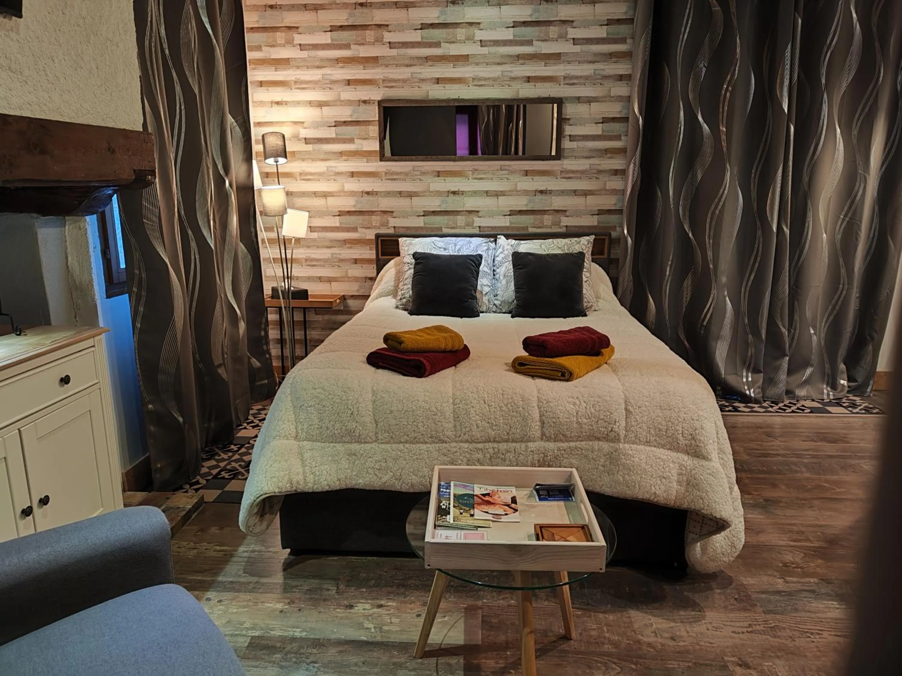 Bed in L' Auberge du château