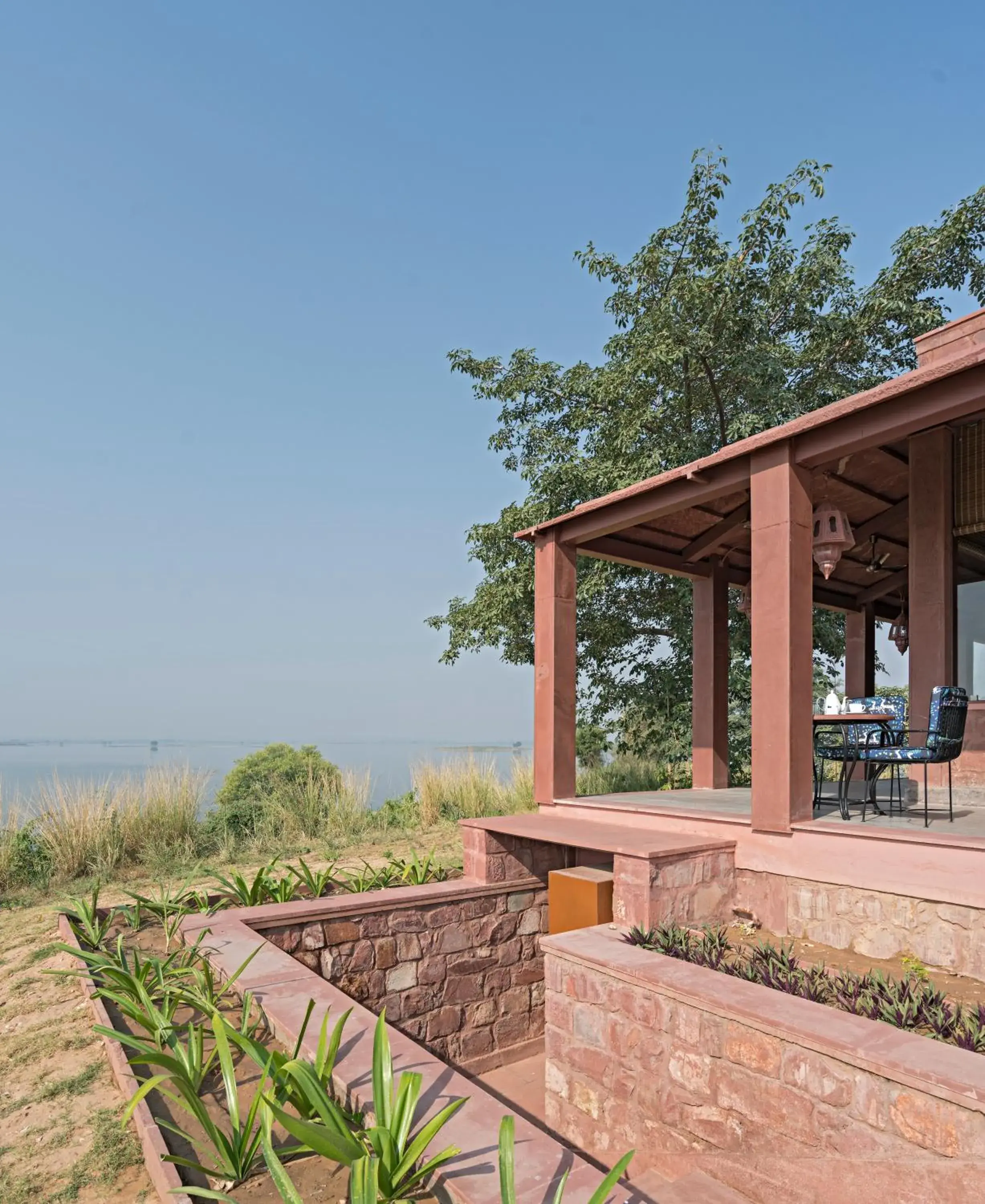 Restaurant/places to eat in Narsingh Bagh Restaurant/places to eat in Narsingh Bagh