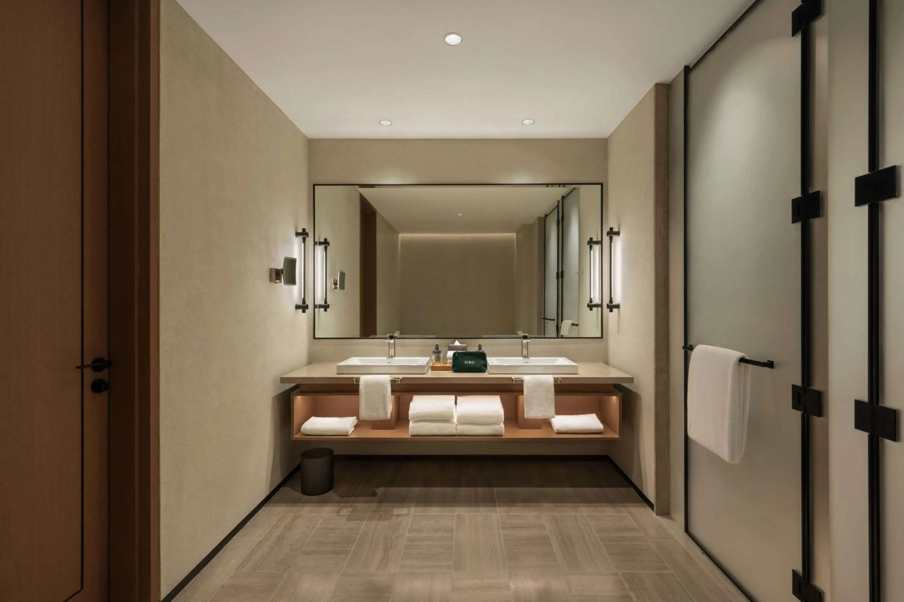 Bathroom, Bed in SIRO One Za'abeel