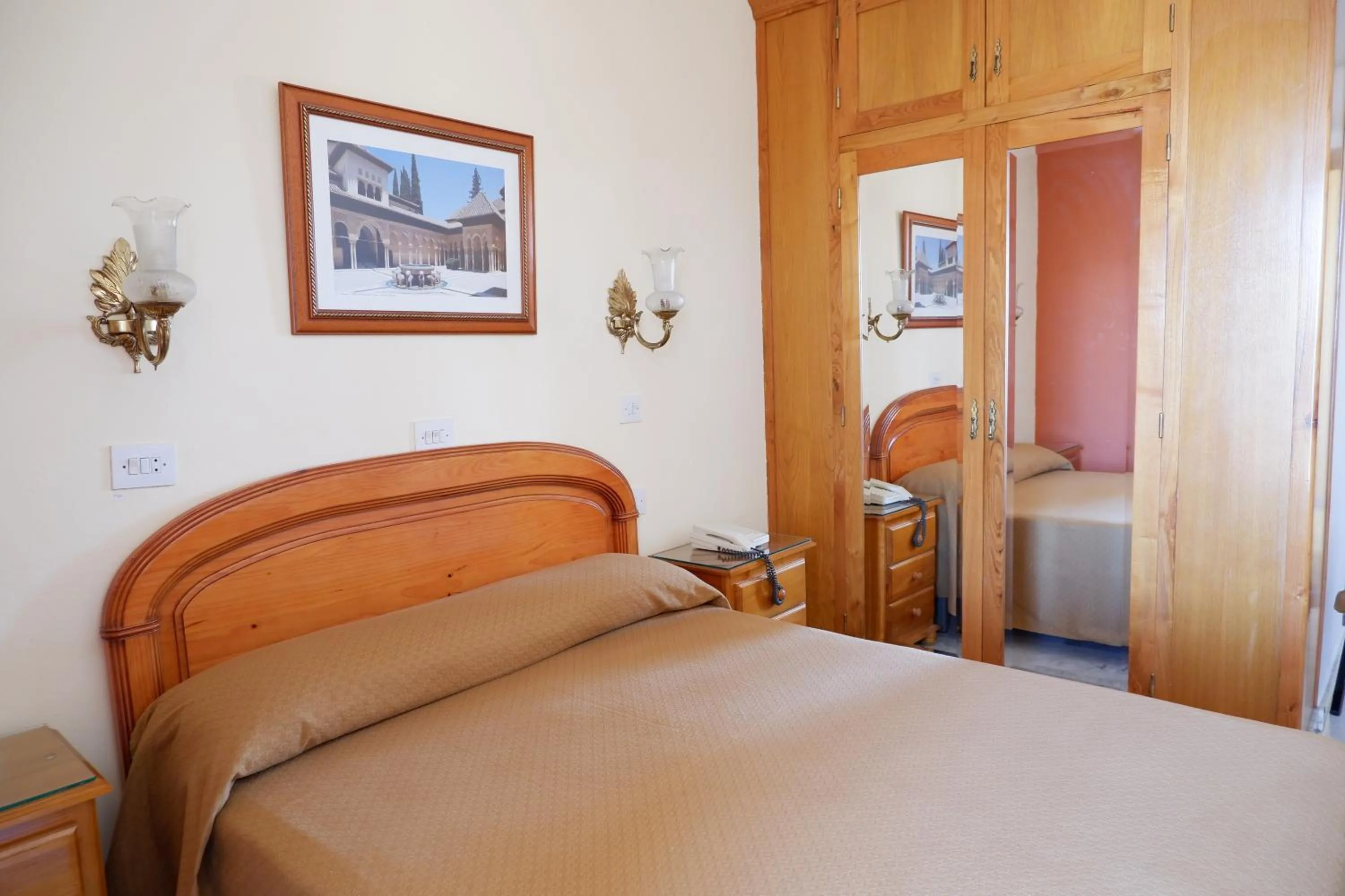 Bedroom, Bed in Hotel Central