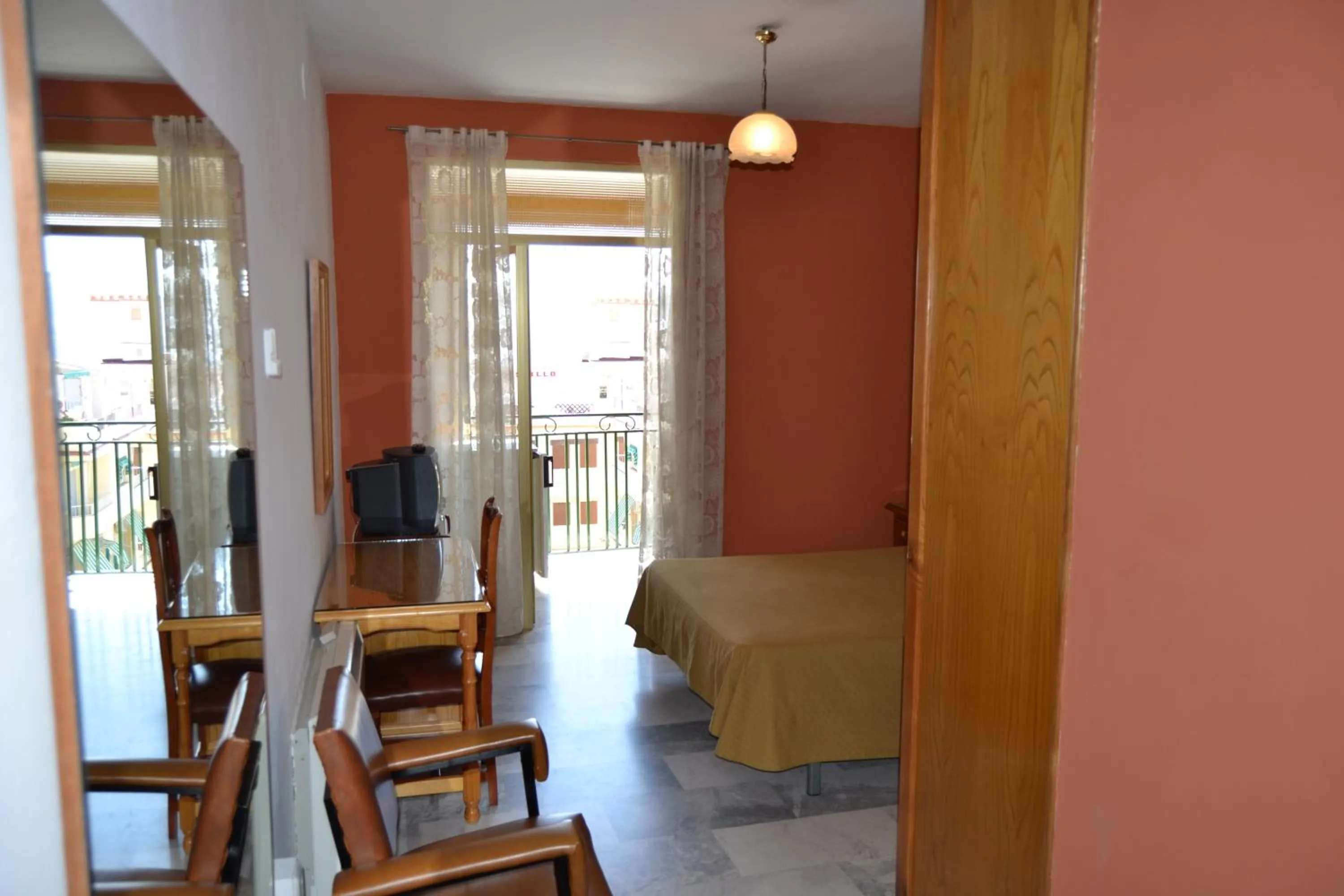 Day in Hotel Central