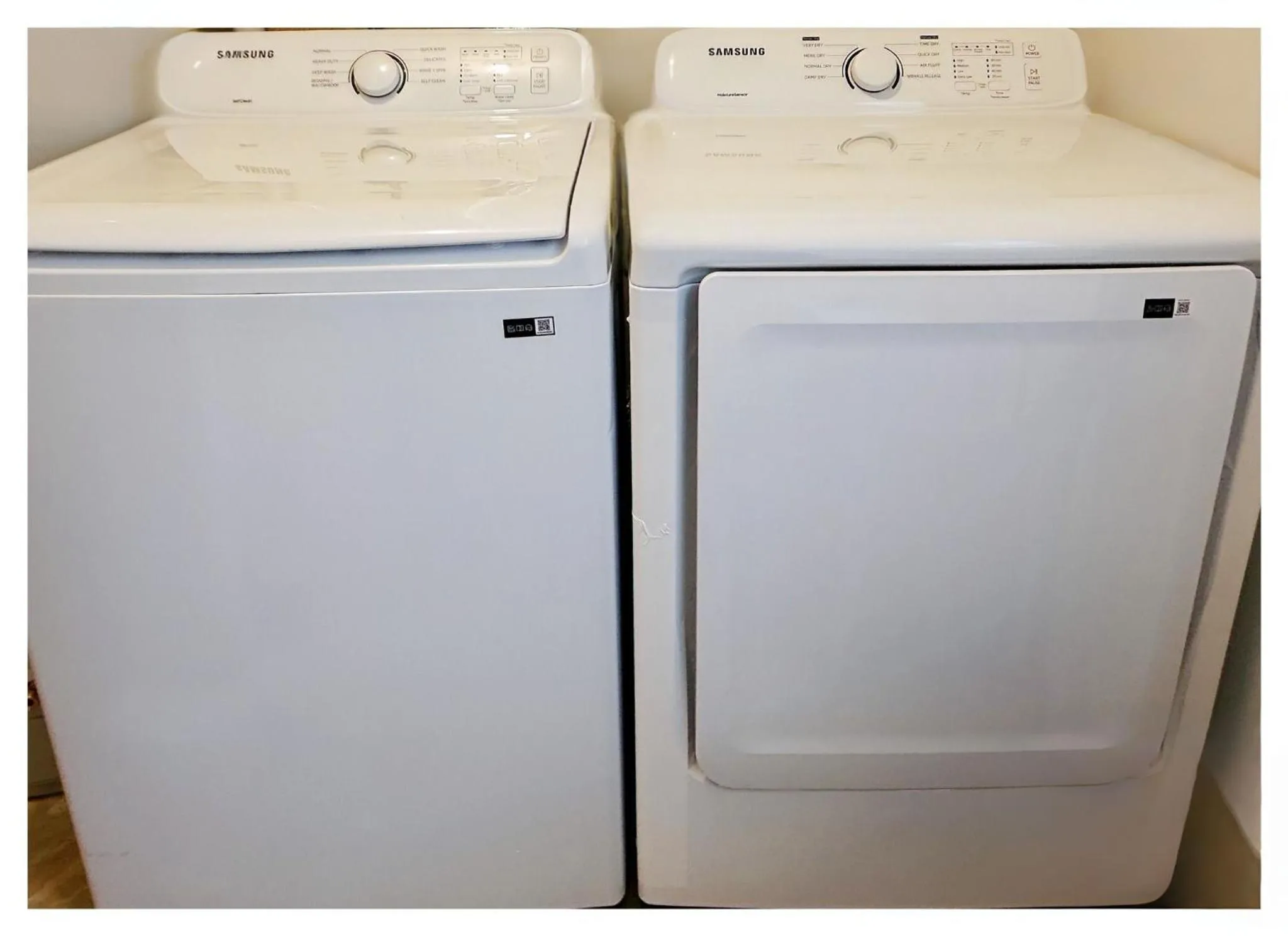 washing machine in Modern Executive Master Bedroom