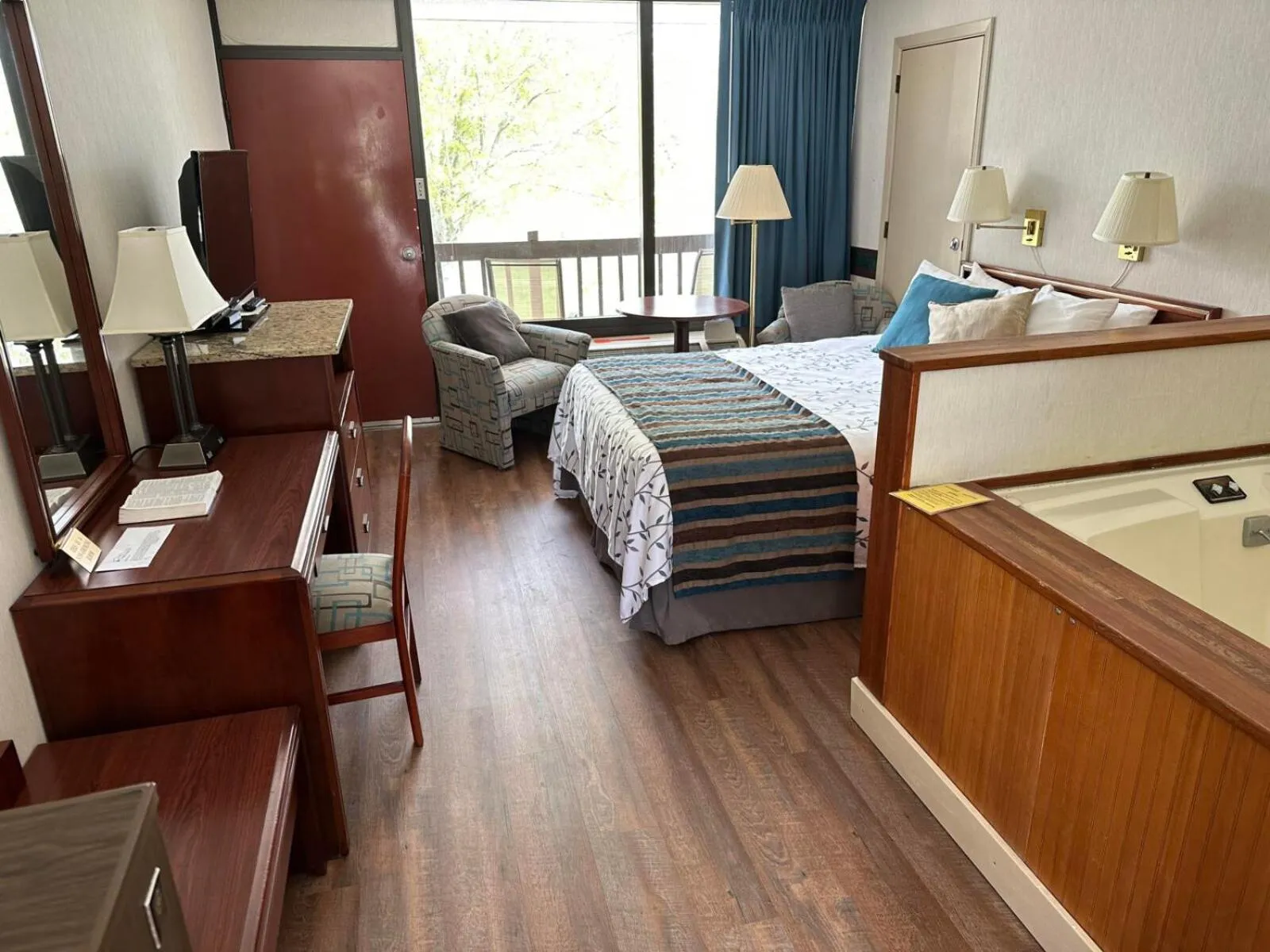 Bed in Highland Manor Inn