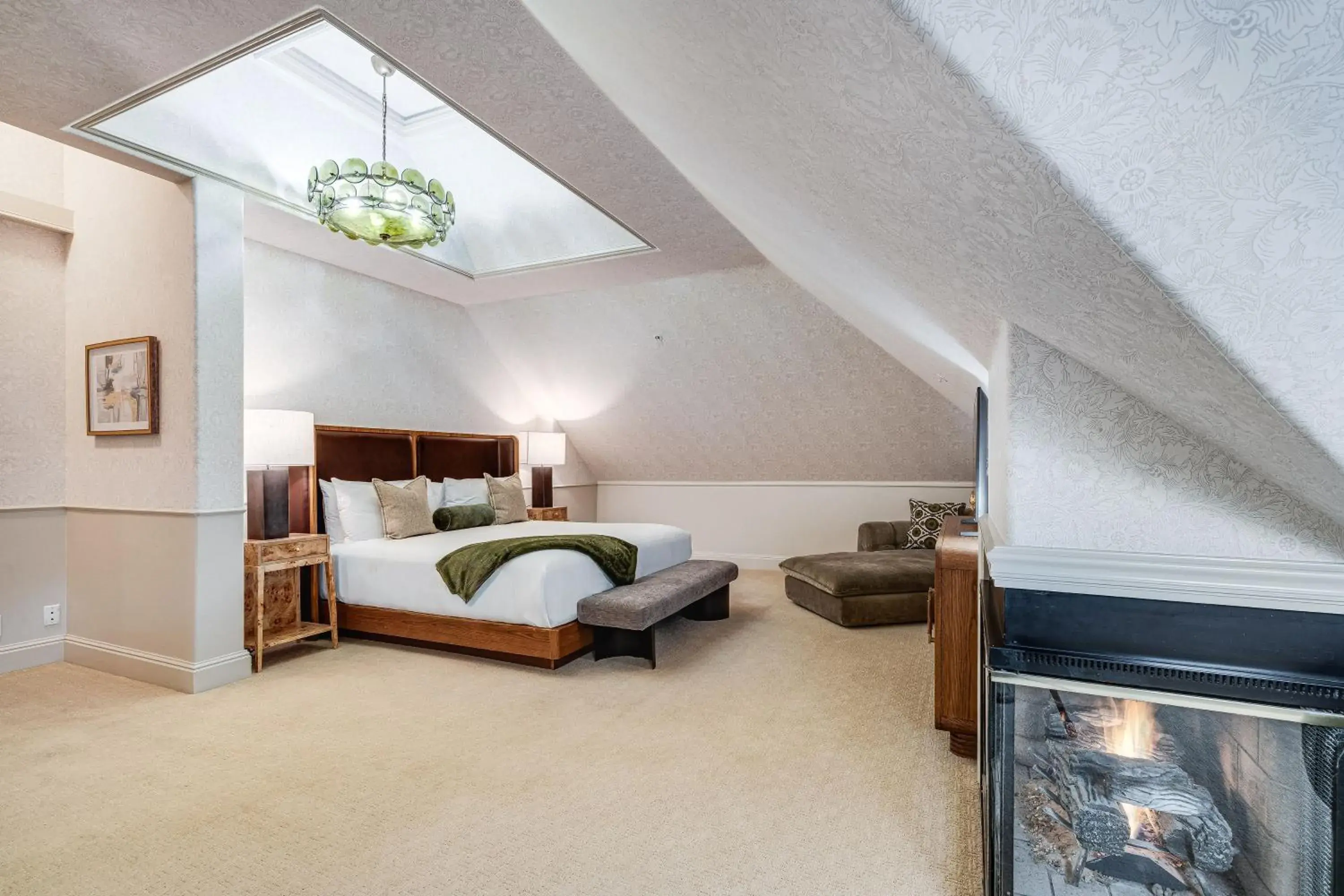 Deluxe King Room with Twin Bed in White House Napa Deluxe King Room with Twin Bed in White House Napa