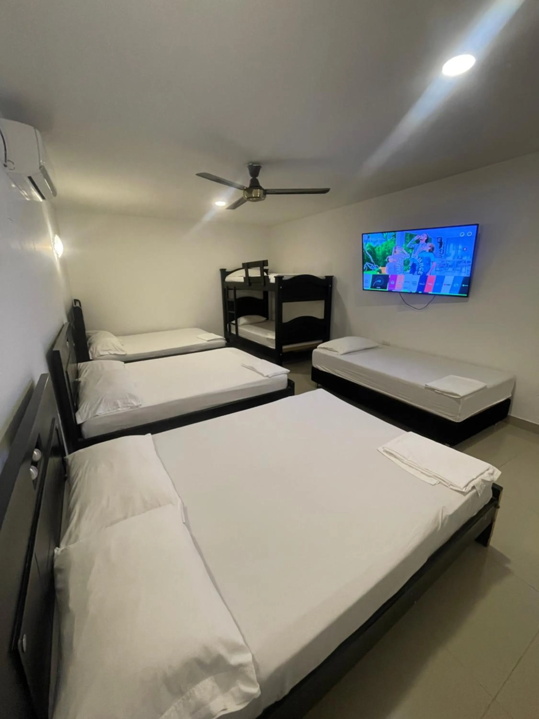 HOTEL IMPERIAL LA QUINTA