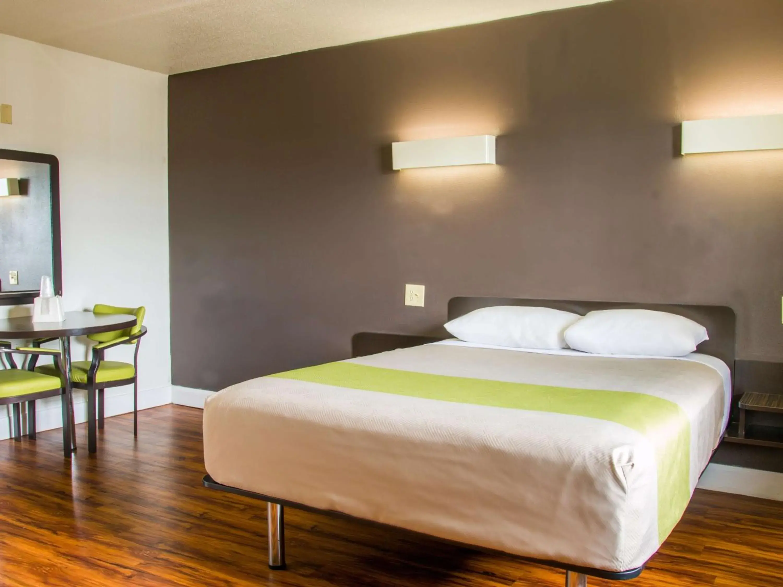 Photo of the whole room, Bed in Studio 6-San Antonio, TX - Lackland AFB Photo of the whole room, Bed in Studio 6-San Antonio, TX - Lackland AFB