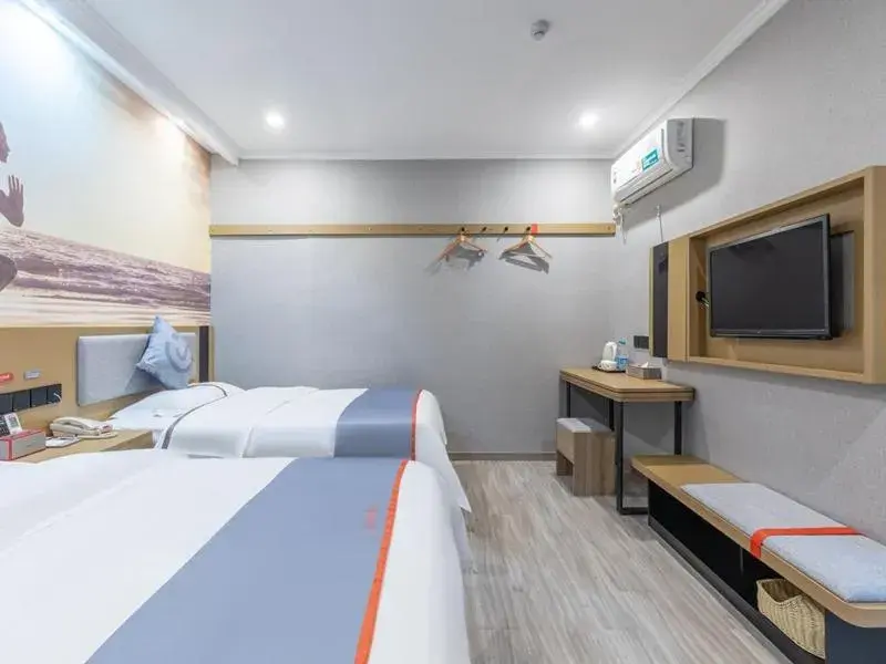 Bed in Junyi Hotel Hefei South High-Speed Railway Station Bed in Junyi Hotel Hefei South High-Speed Railway Station