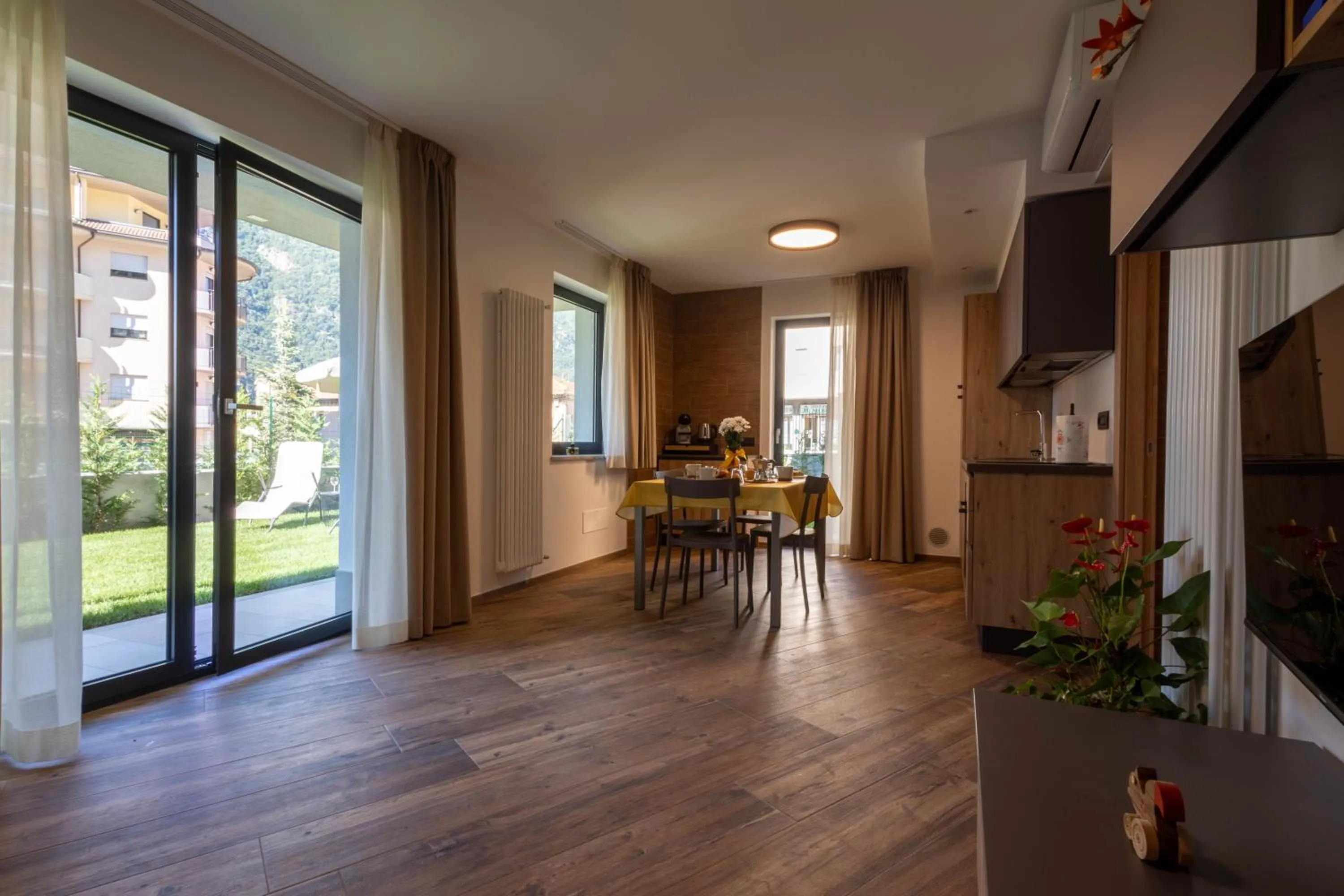 Kitchen or kitchenette in San Martin Holidays Home - Stay, Work & Fun