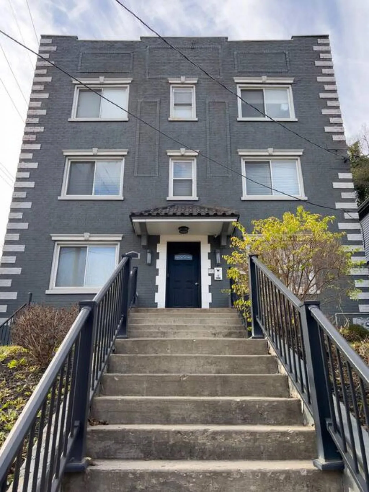 Two Comfy Condos Near City Center OTR UC Zoo