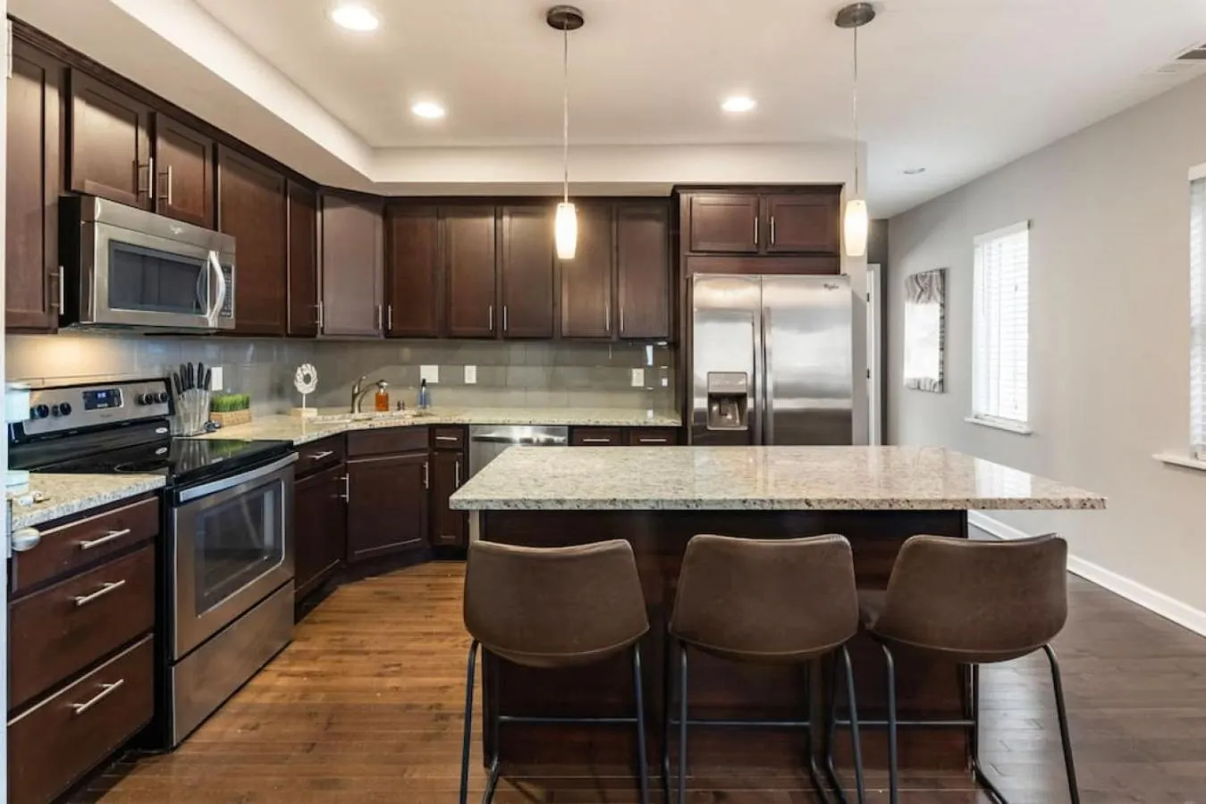 Two Comfy Condos Near City Center OTR UC Zoo