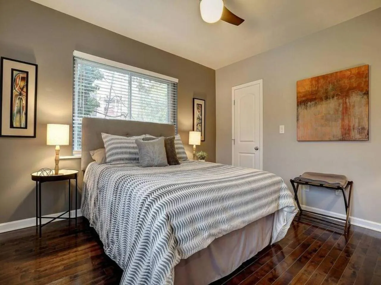 Bed in Two Comfy Condos Near City Center OTR UC Zoo