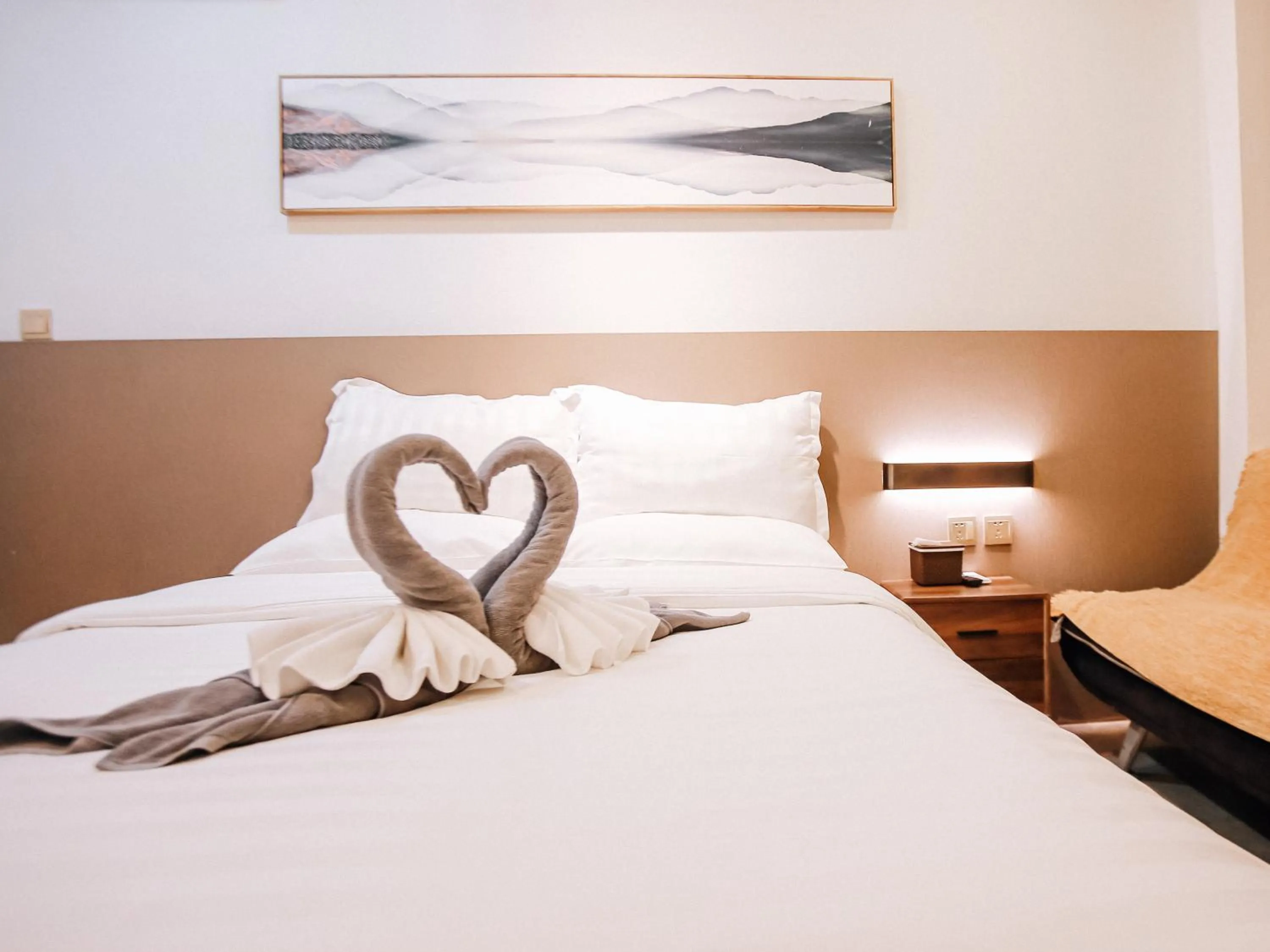 towels, Bed in Key酒店@古城中心店