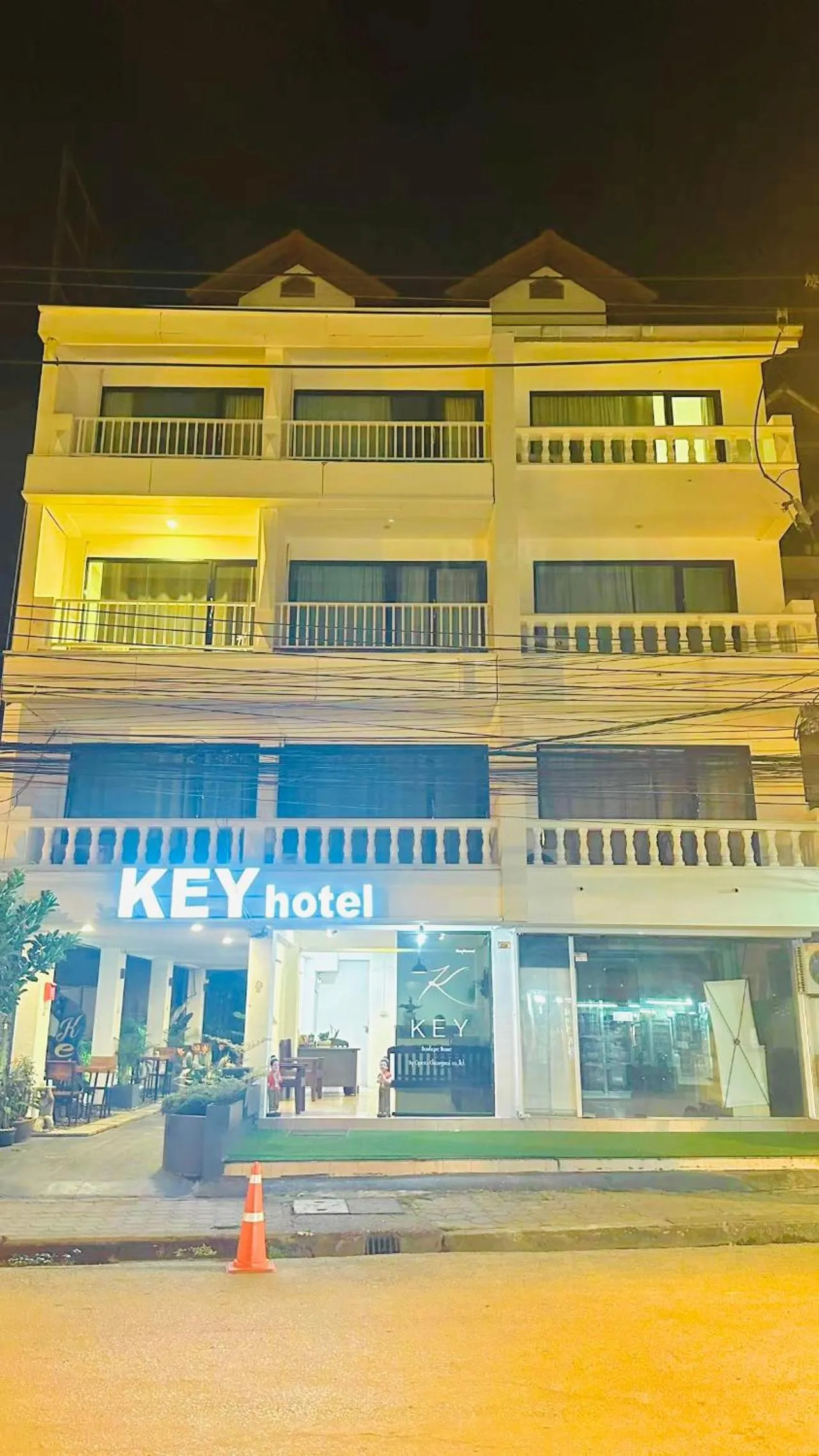 Property building in Key酒店@古城中心店