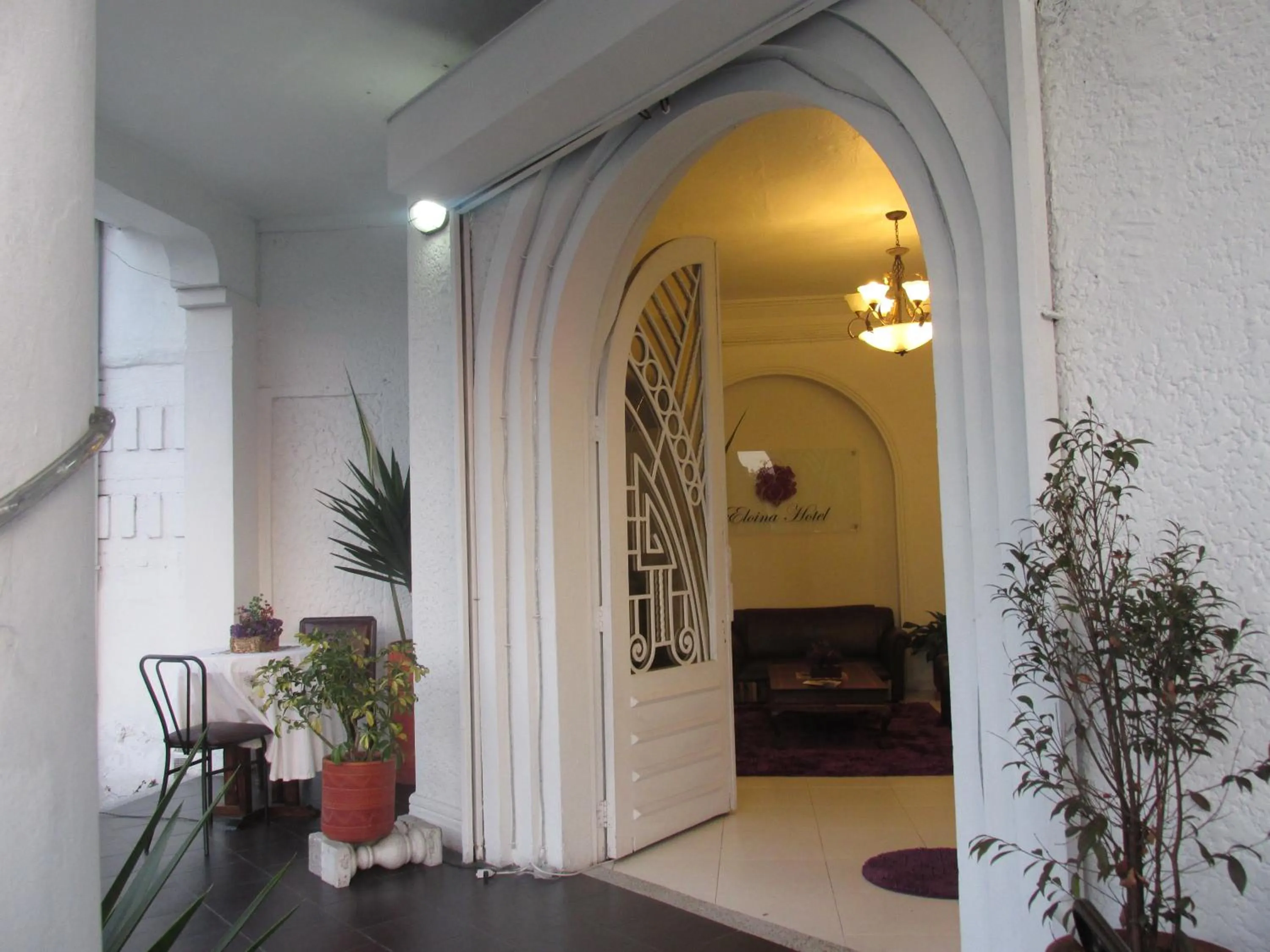 Facade/entrance in Ayenda Eloina