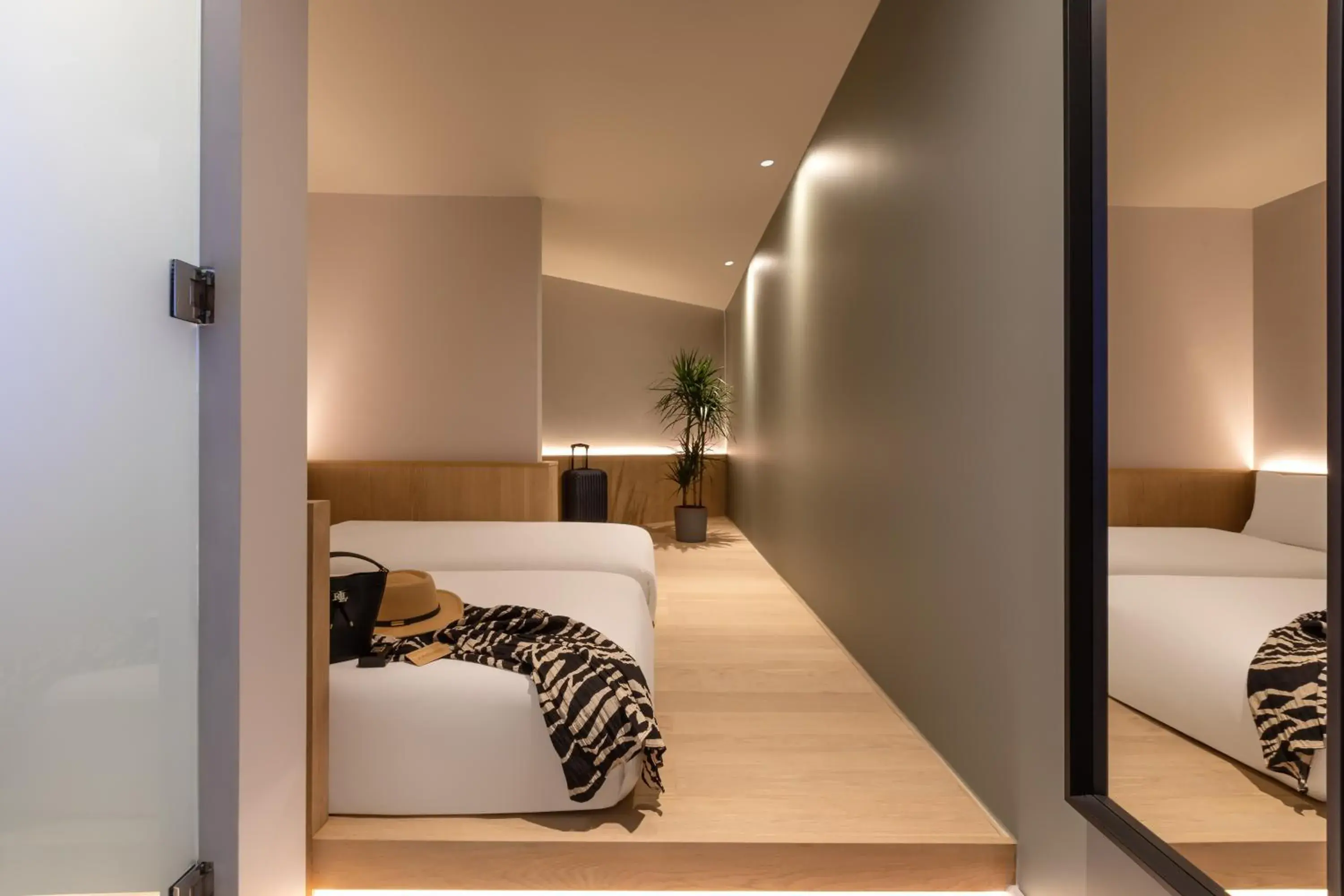 Bedroom, Bed in Zedwell Hotel Greenwich Bedroom, Bed in Zedwell Hotel Greenwich