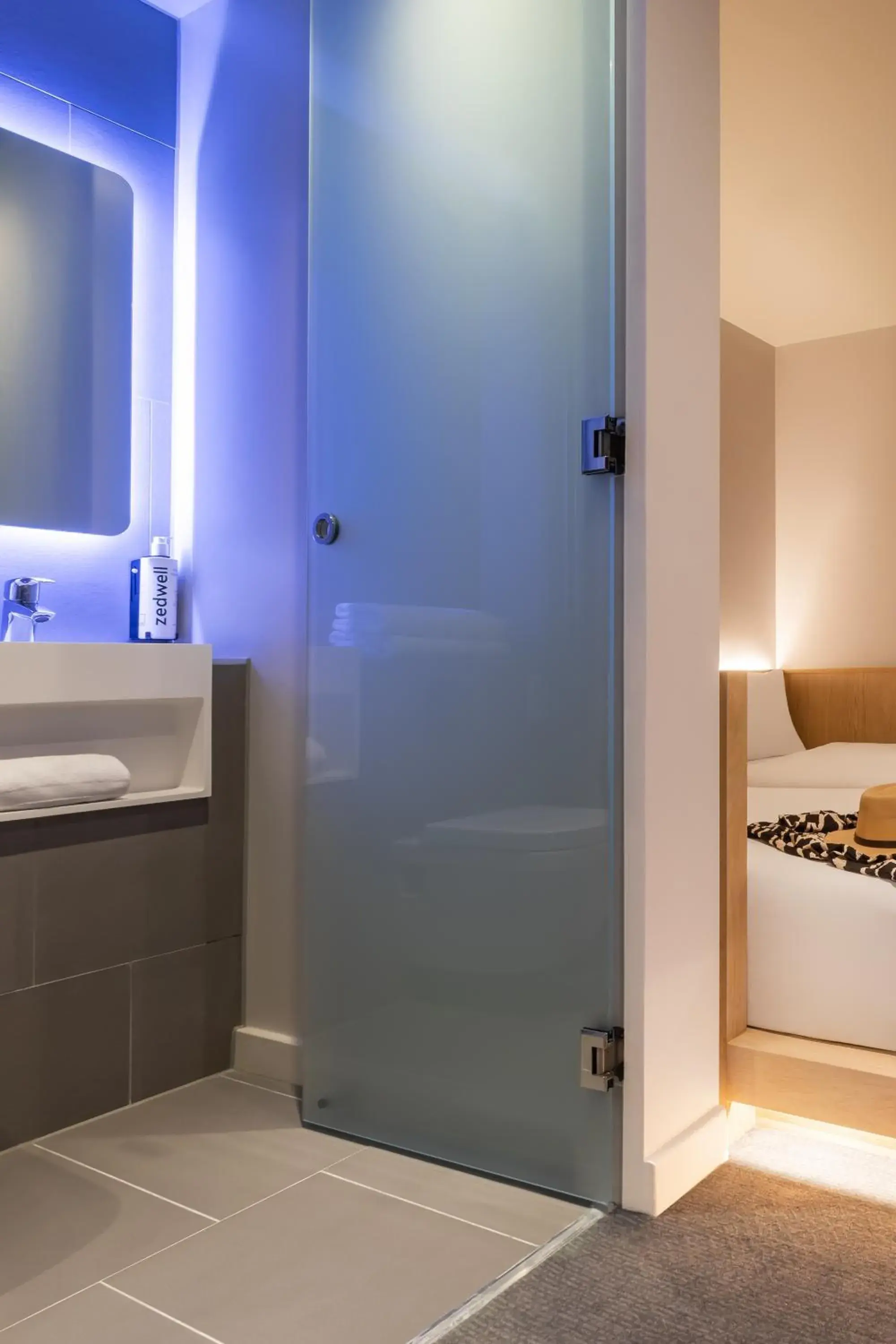 Cocoon 2 - Twin in Zedwell Hotel Greenwich Cocoon 2 - Twin in Zedwell Hotel Greenwich