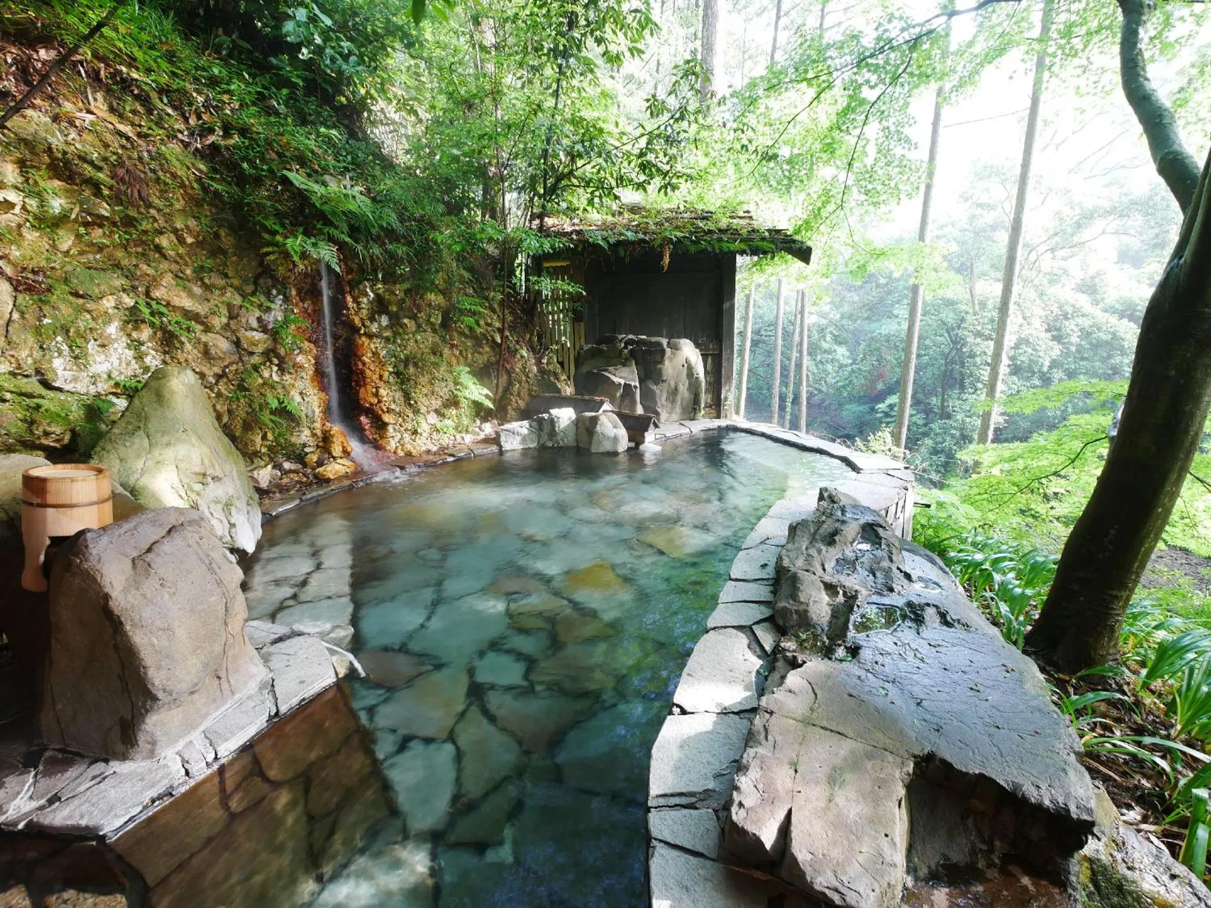 Open Air Bath in Hazu Gassyo