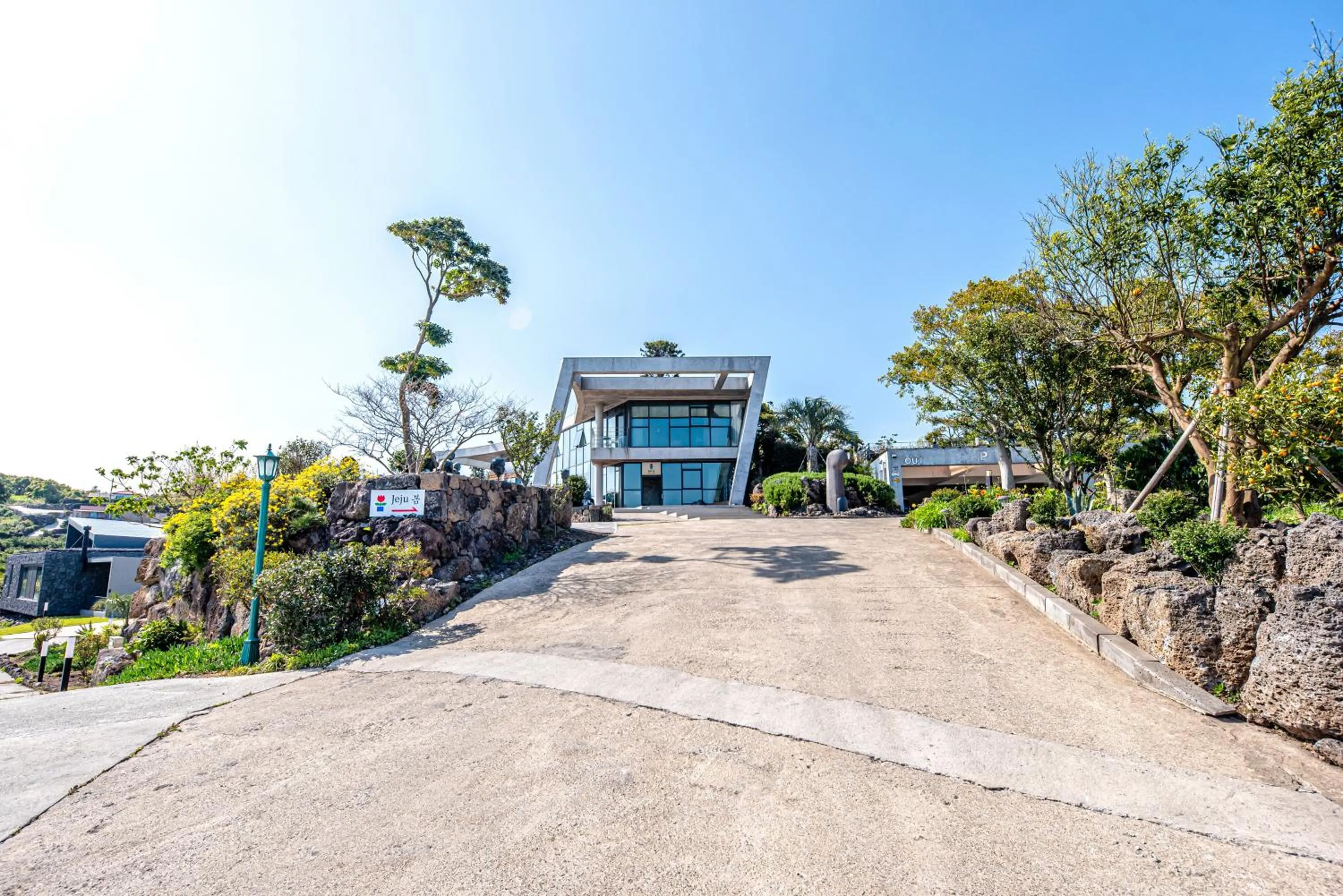 Property building in Jeju Bom stay & Art Gallery