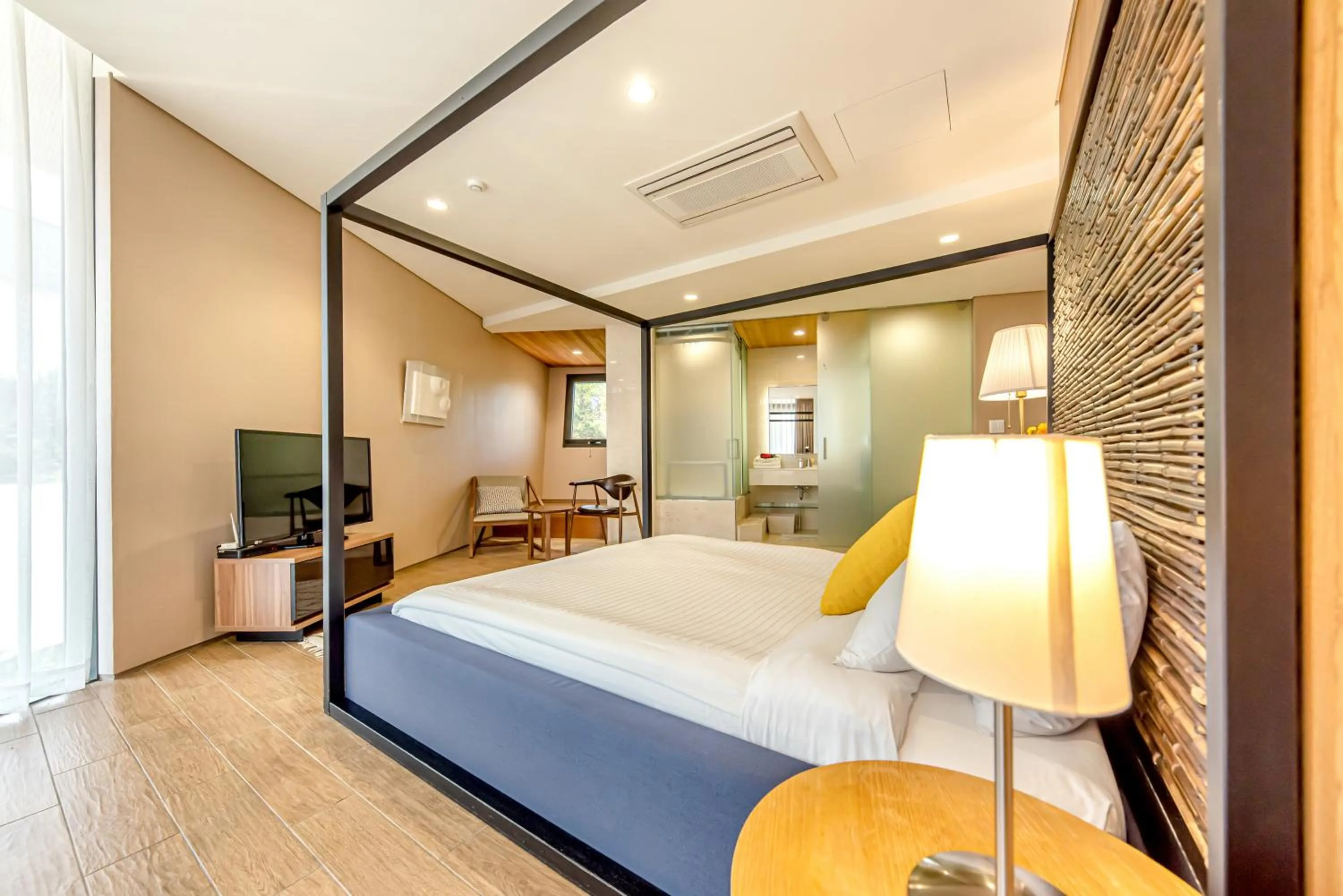 Bed in Jeju Bom stay & Art Gallery