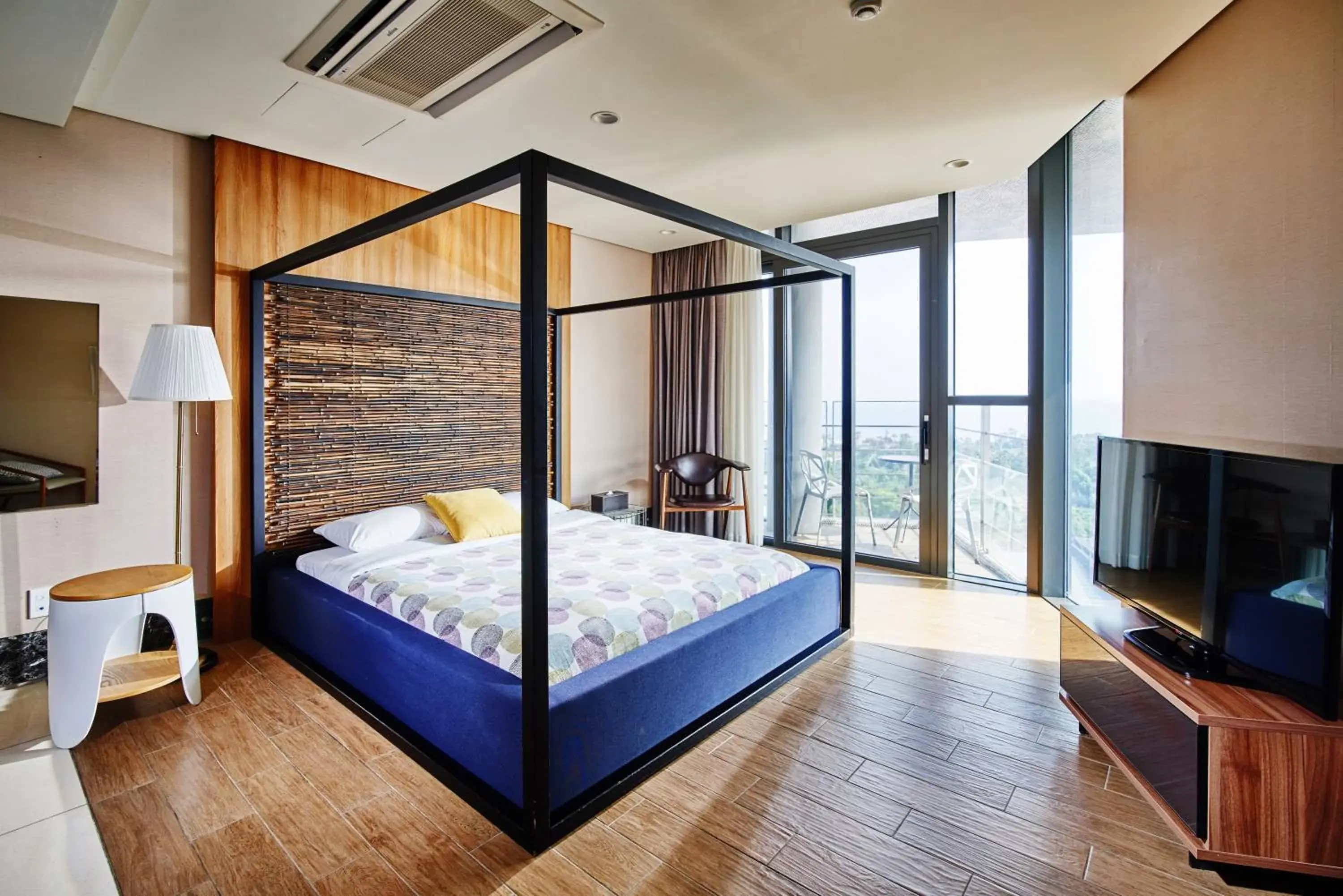 Photo of the whole room, Bed in Jeju Bom stay & Art Gallery Photo of the whole room, Bed in Jeju Bom stay & Art Gallery