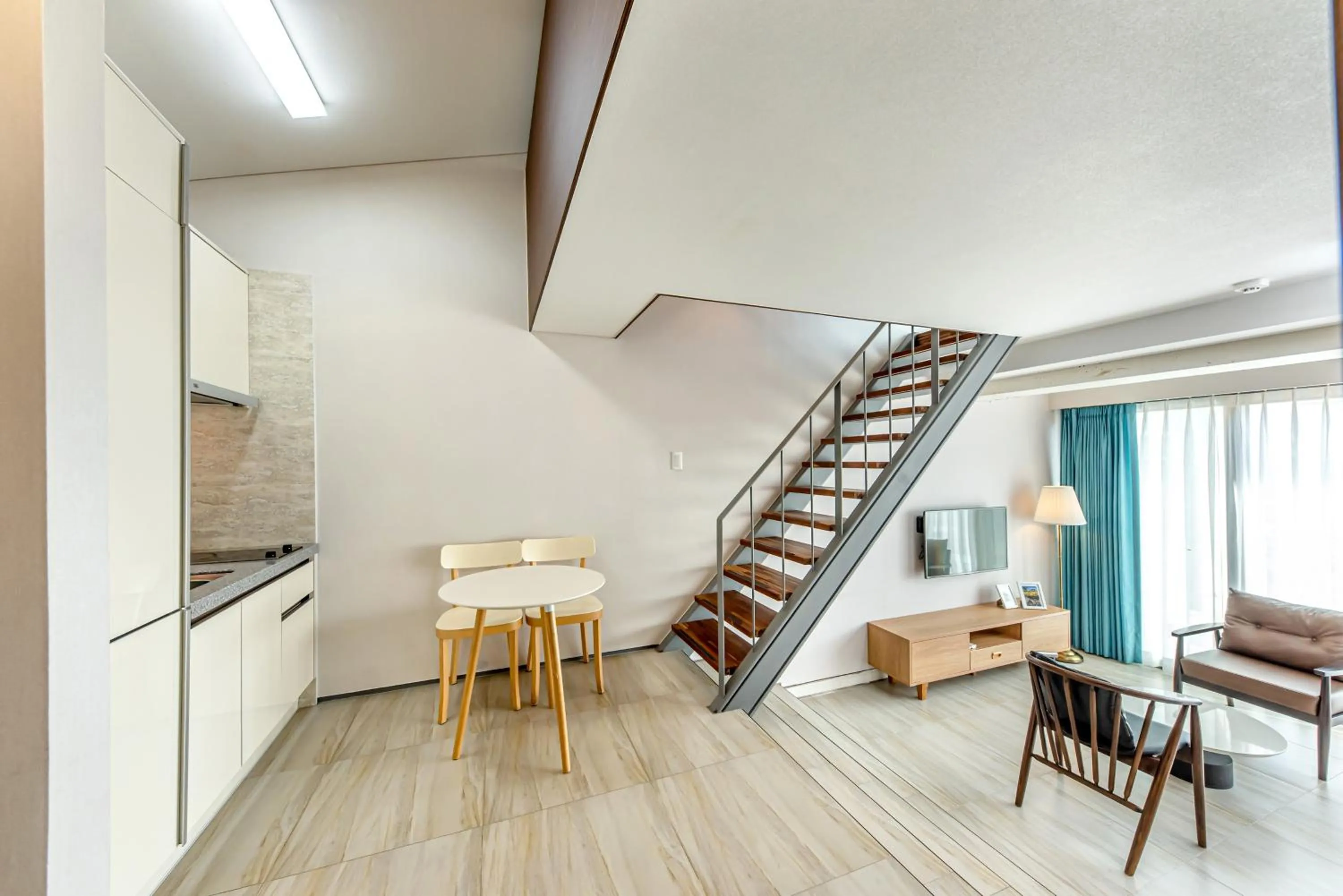 Kitchen or kitchenette in Jeju Bom stay & Art Gallery