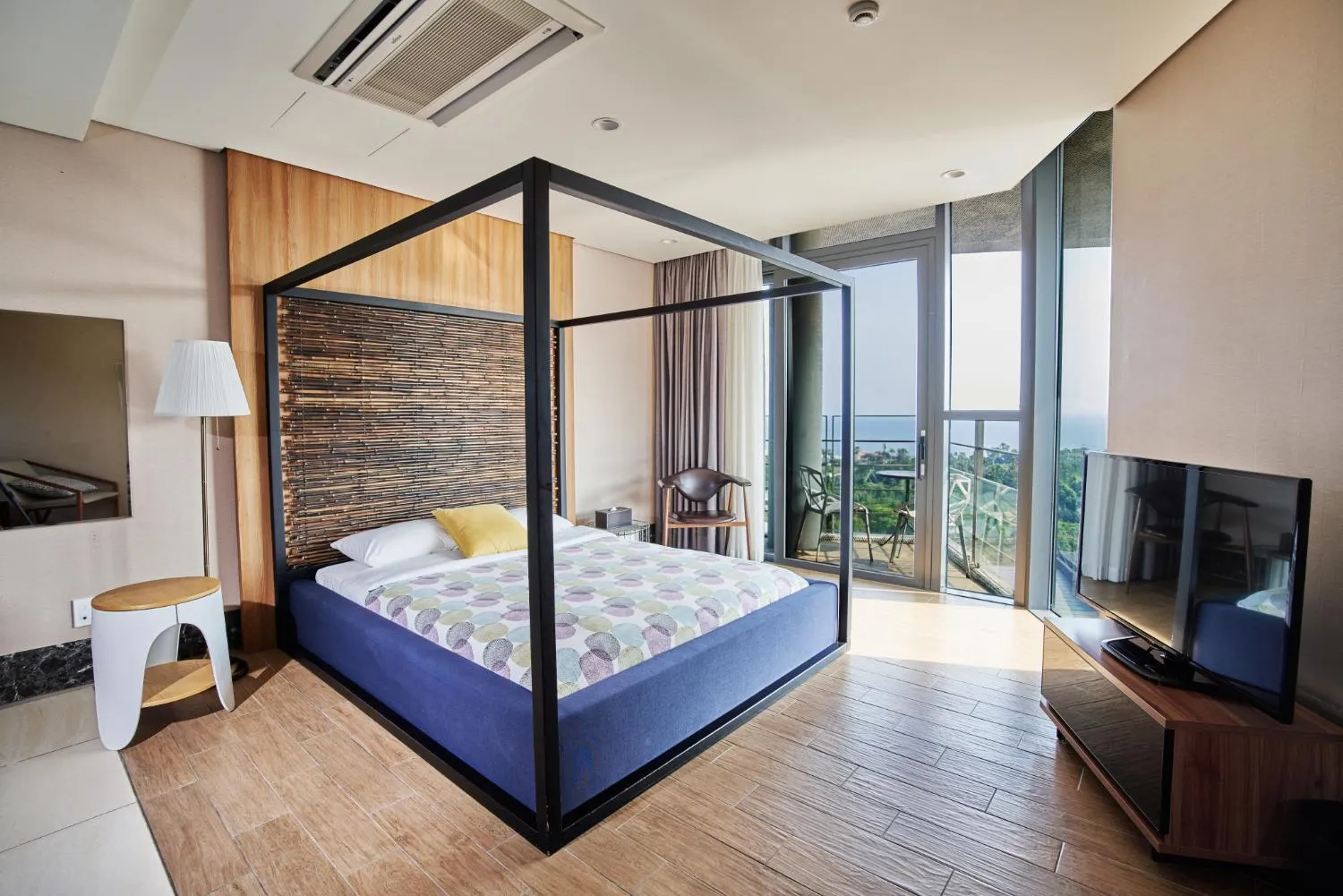 Bed in Jeju Bom stay & Art Gallery