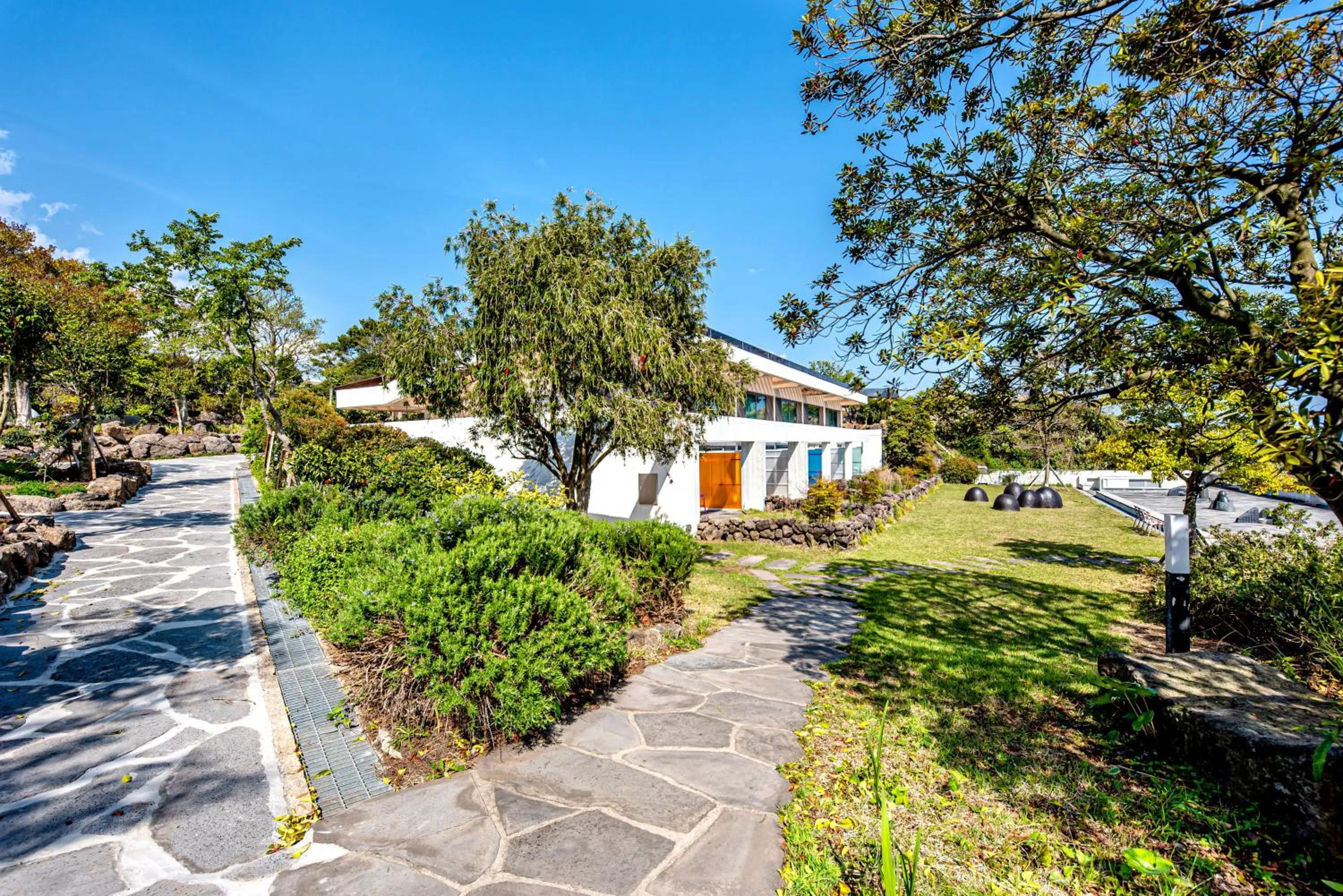 Other in Jeju Bom stay & Art Gallery