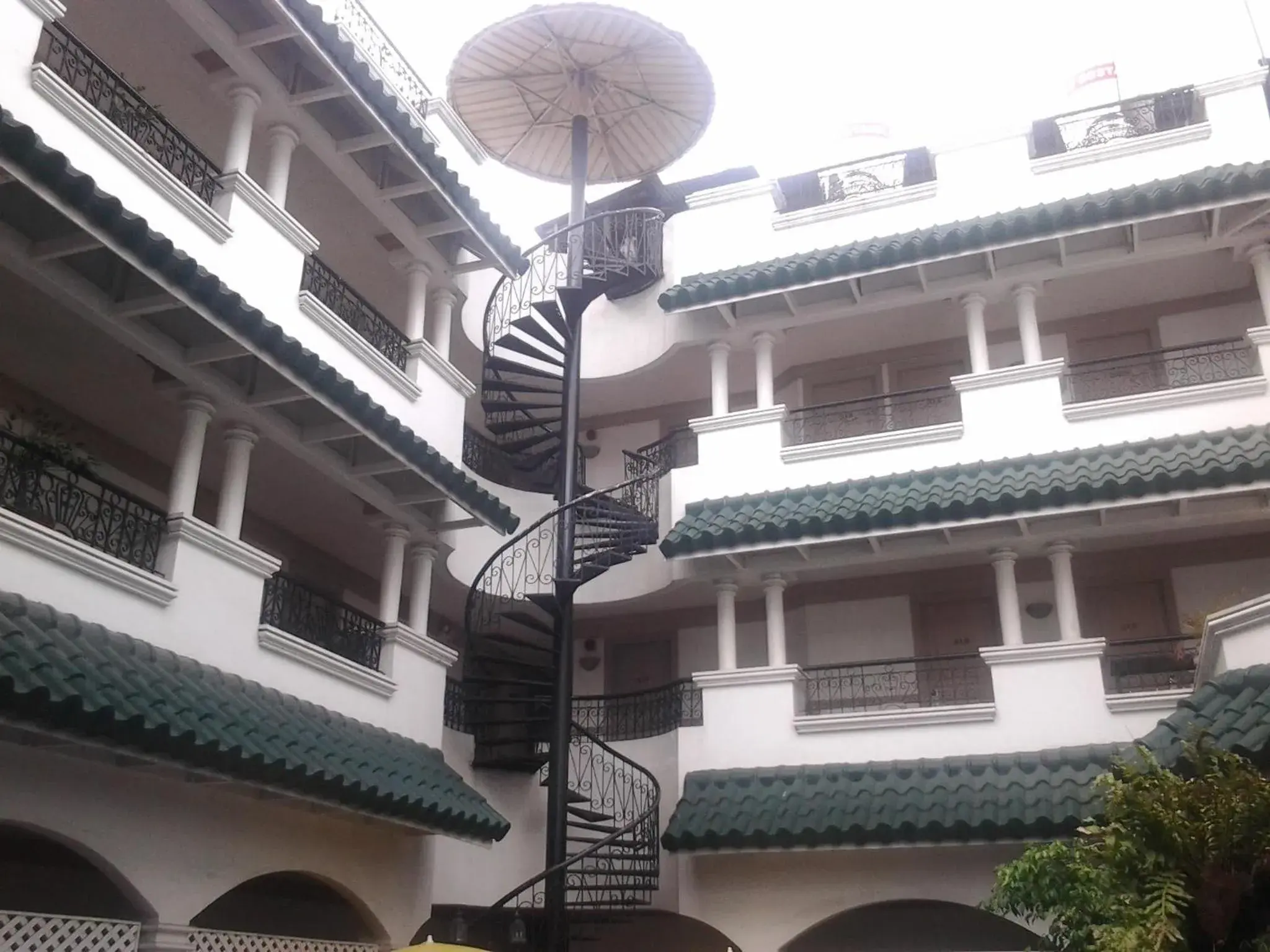Facade/entrance in Hotel Galleria Facade/entrance in Hotel Galleria