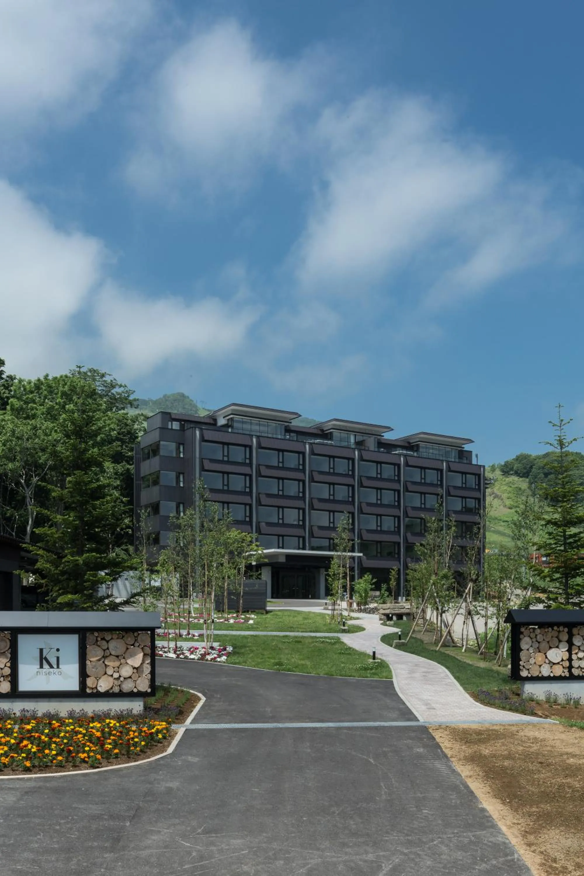 Facade/entrance in Ki Niseko