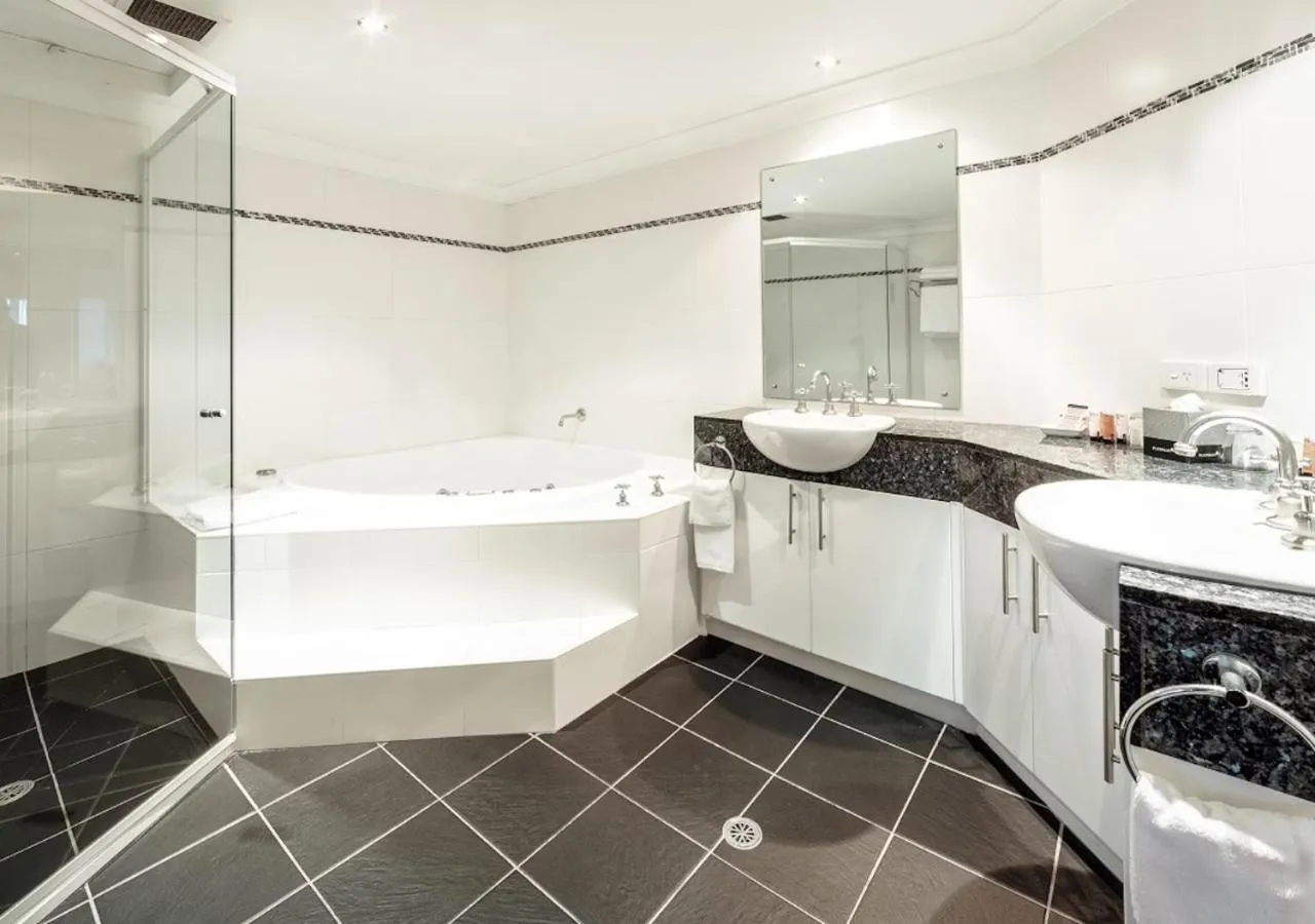 Bathroom in The Executive Inn, Newcastle