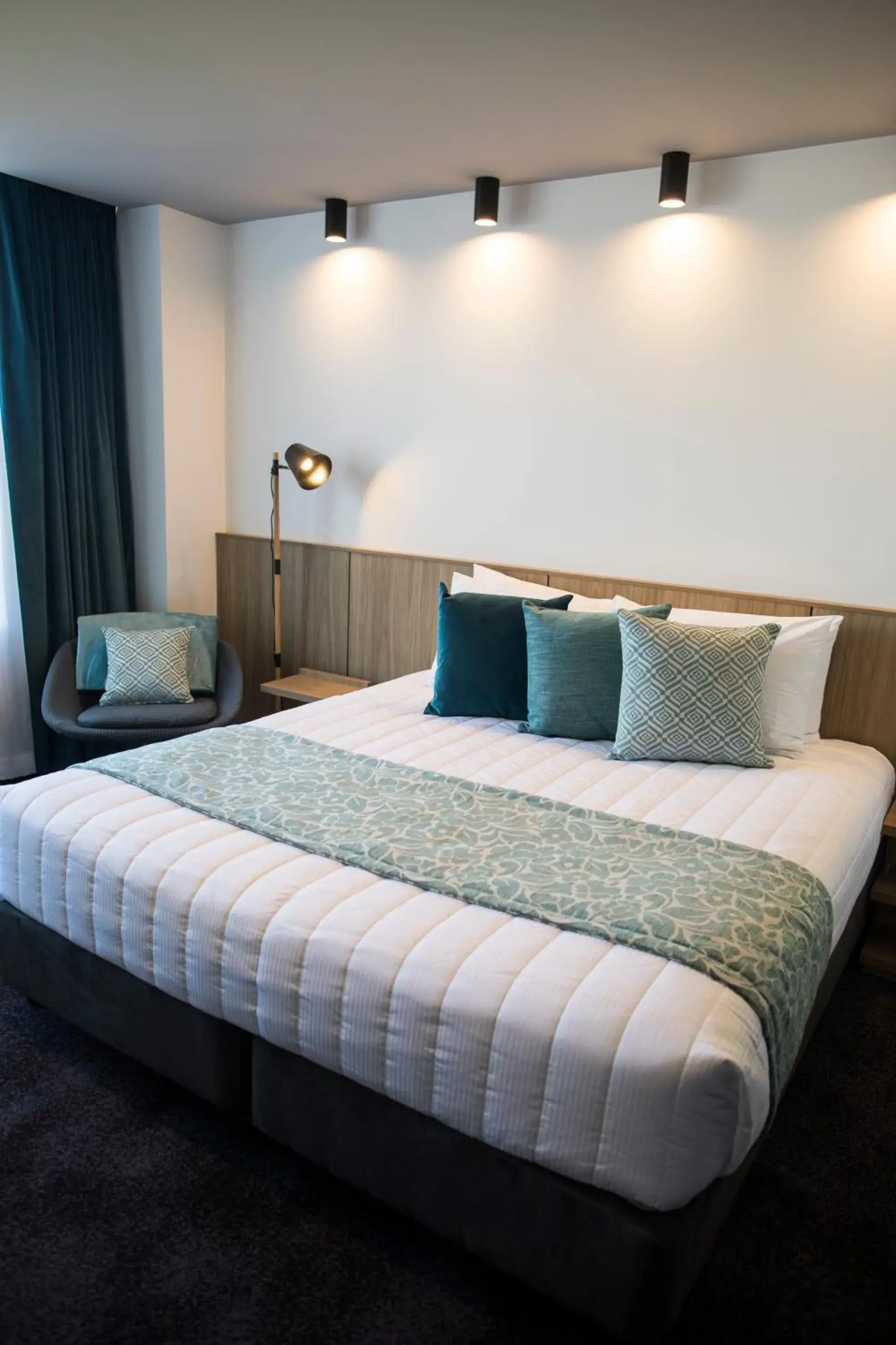 Bed in The Gateway Inn, Newcastle Bed in The Gateway Inn, Newcastle