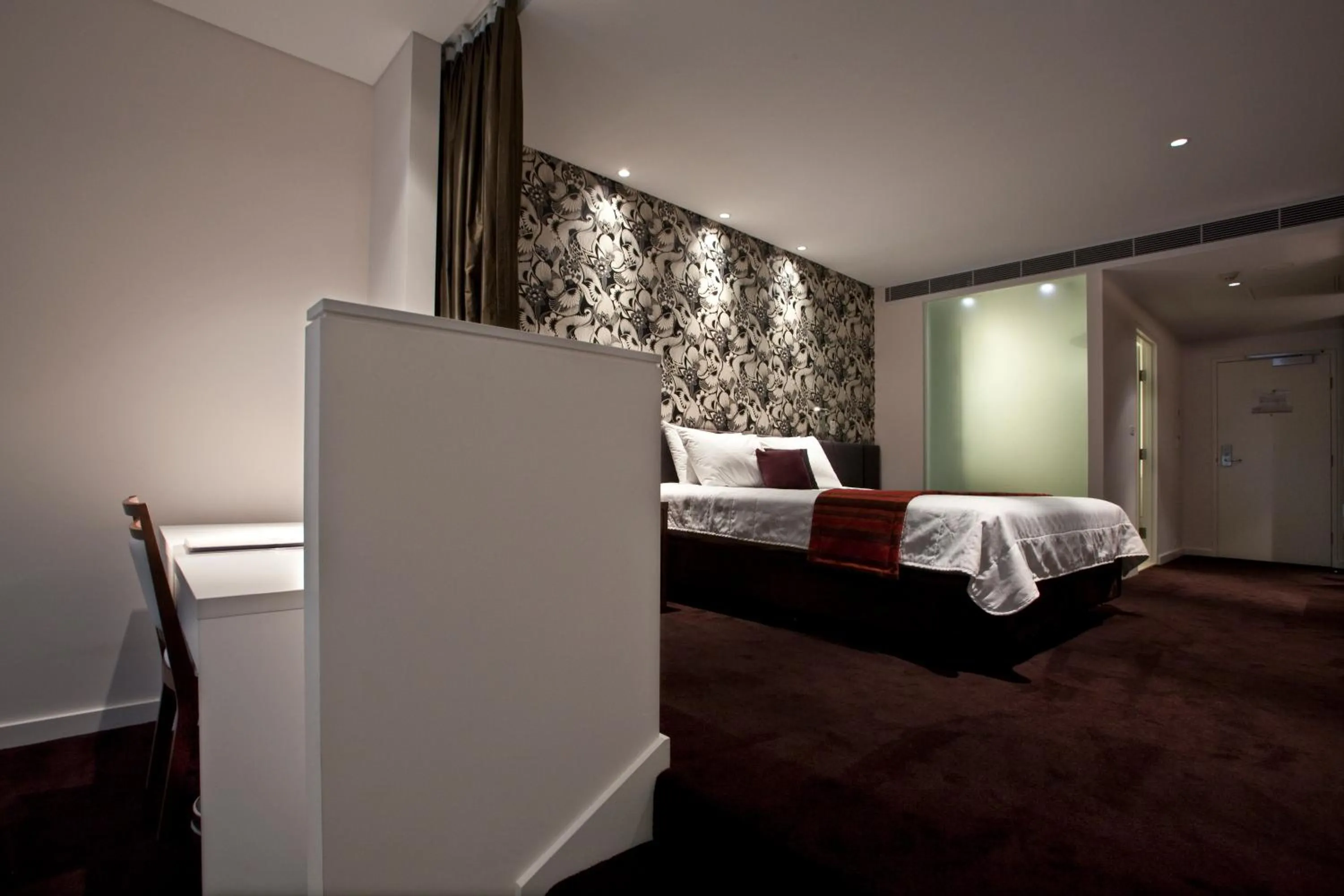 Bedroom, Bed in The Gateway Inn, Newcastle