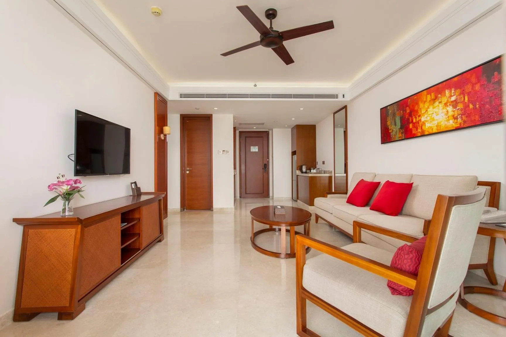 Living room in Sanya Seacube Holiday Hotel