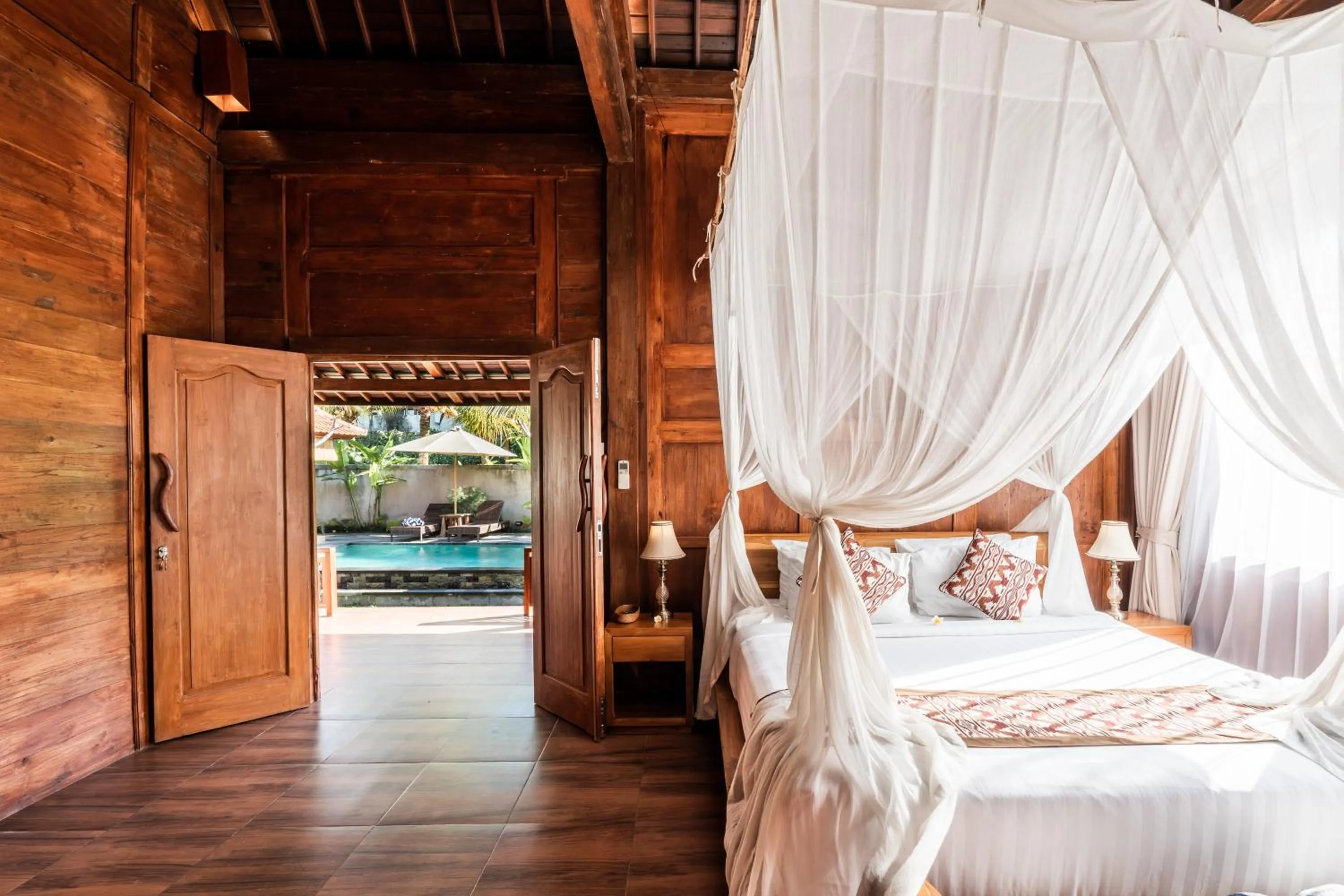 Bedroom, Bed in Meng Bengil Villa