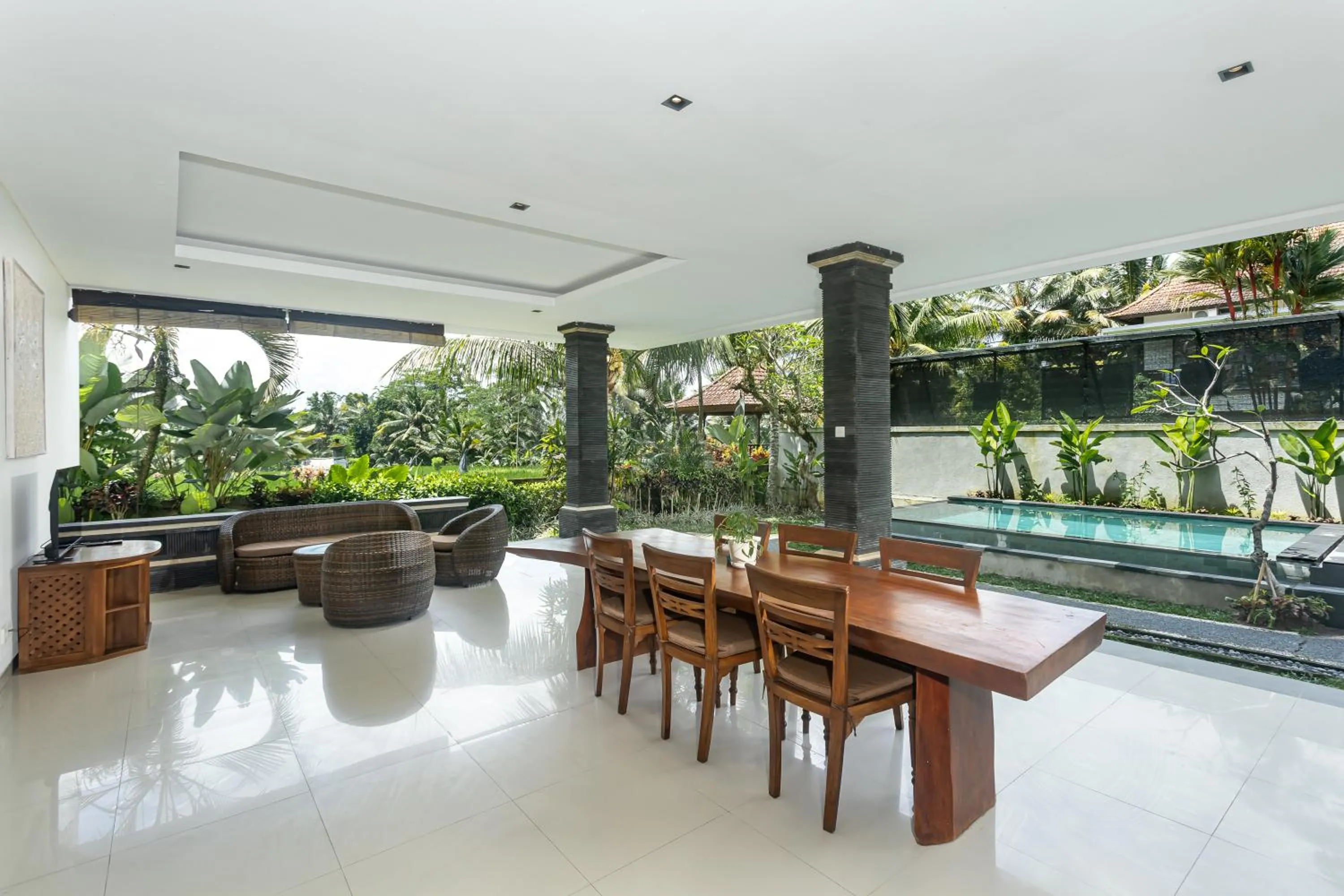 Living room in Meng Bengil Villa