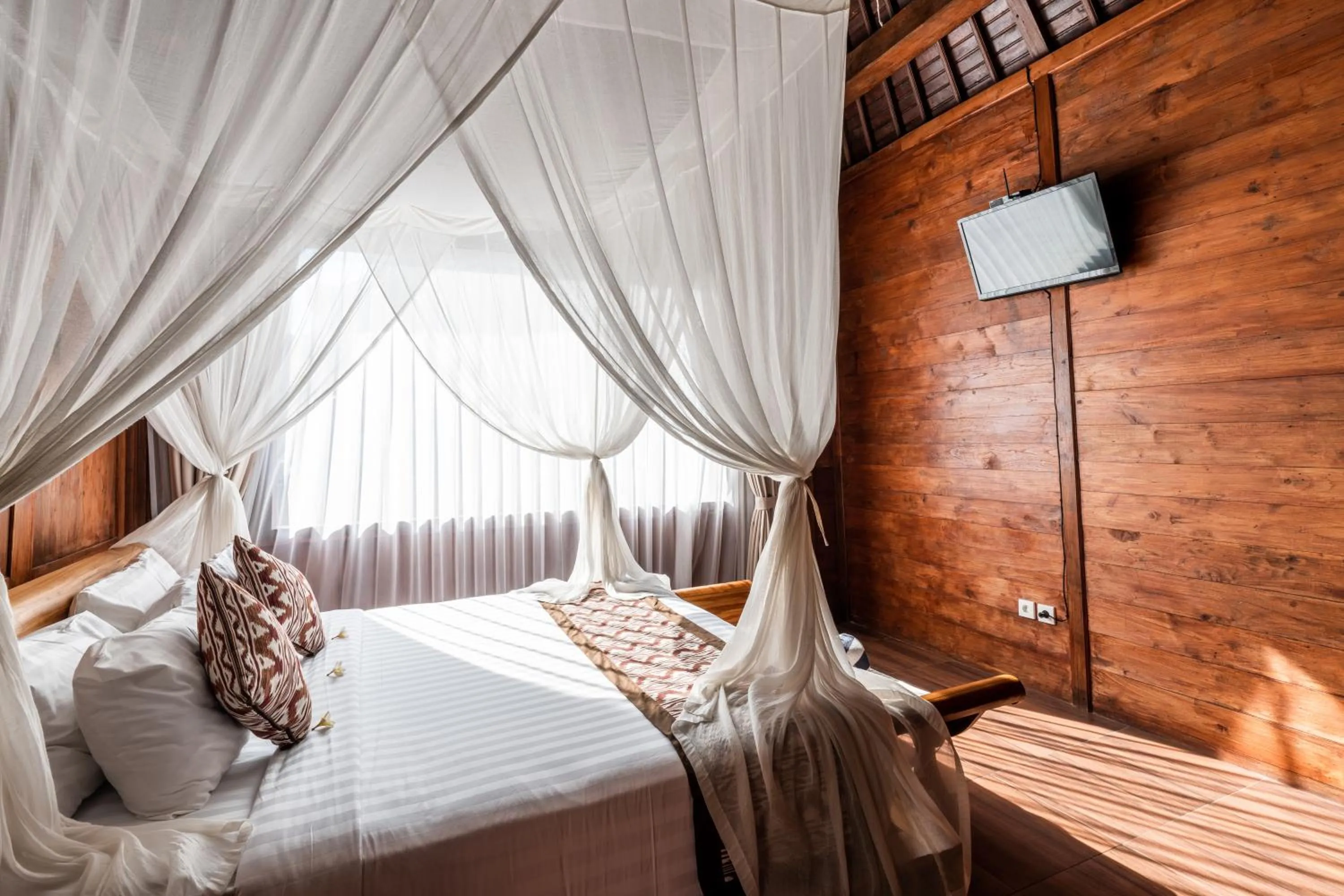 Bed in Meng Bengil Villa